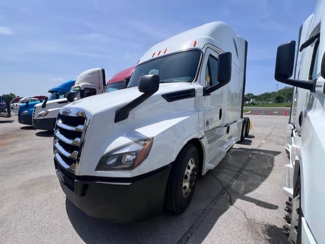 2020 FREIGHTLINER CASCADIA 126SLP