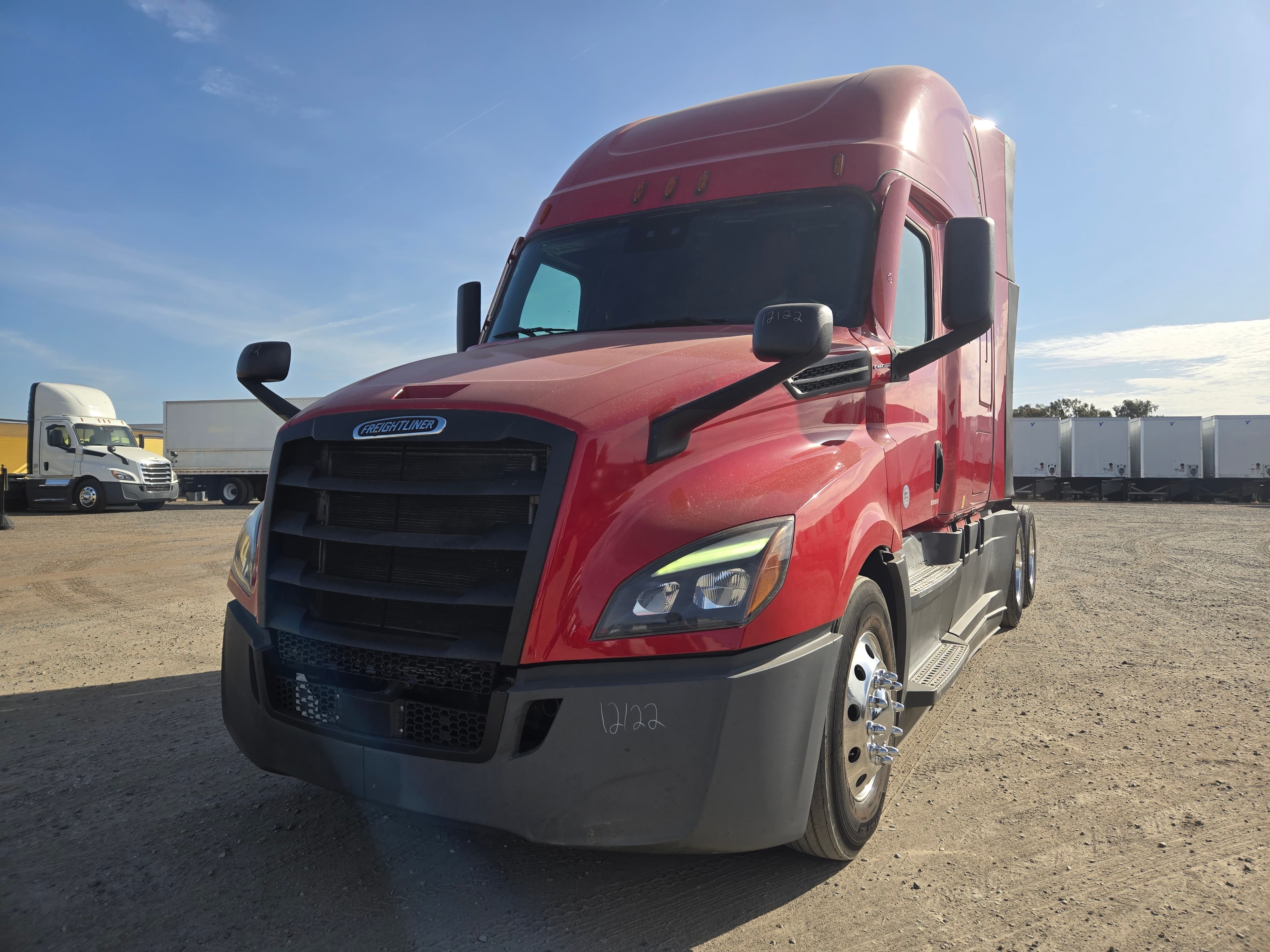 2021 FREIGHTLINER CASCADIA 126SLP
