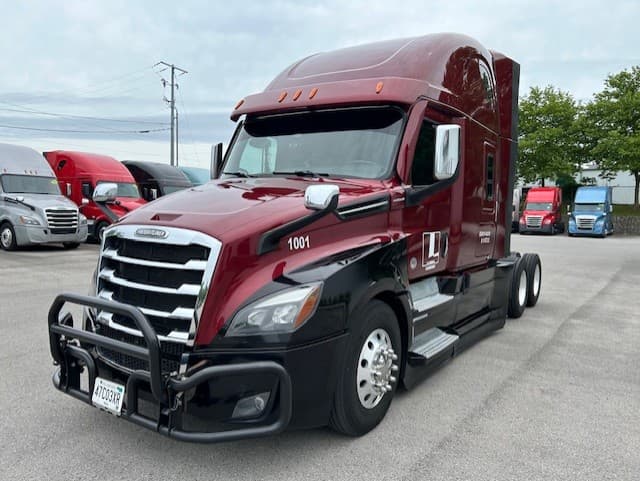 2023 FREIGHTLINER CASCADIA 126SLP