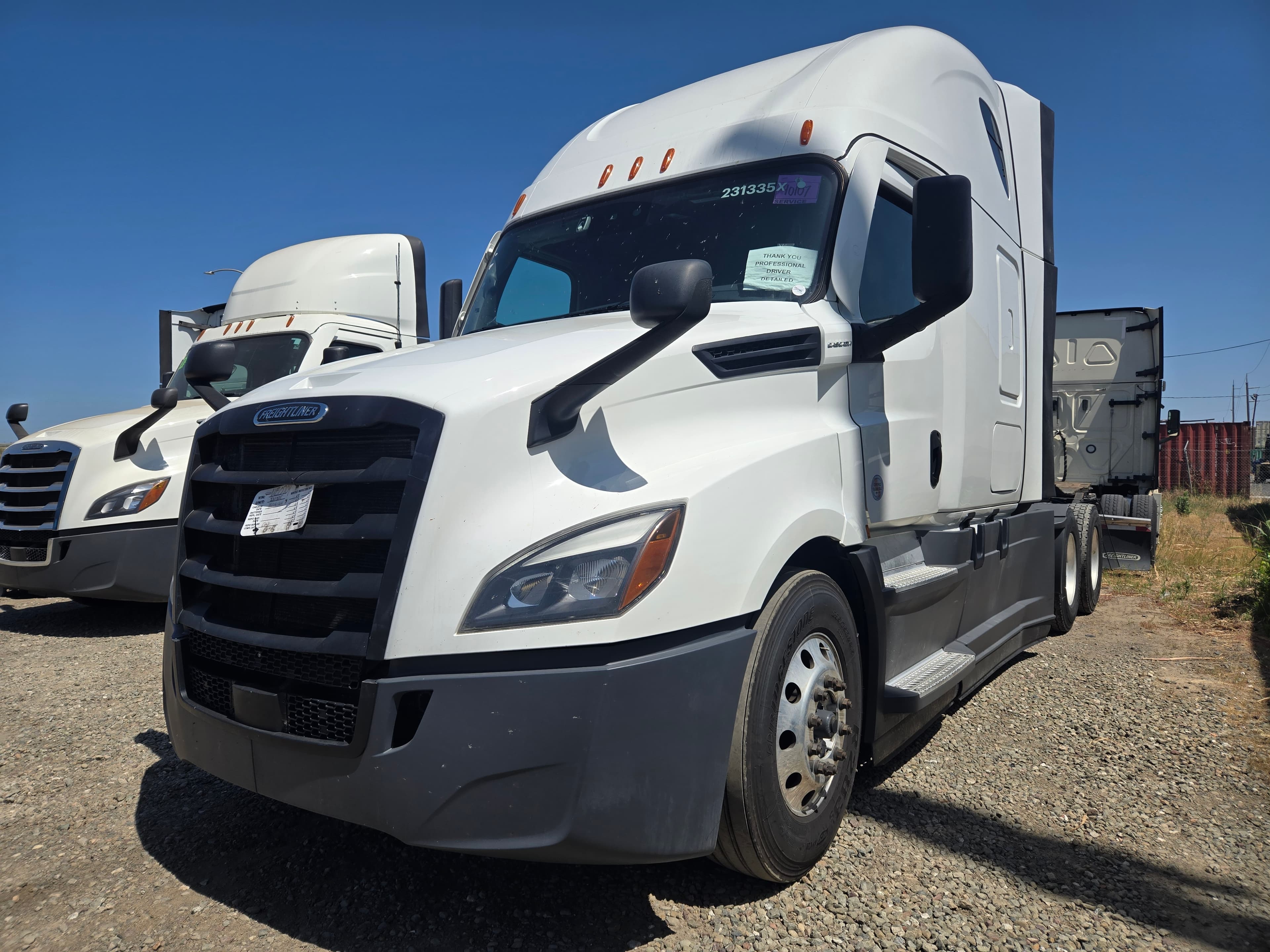 2023 FREIGHTLINER CASCADIA 126SLP