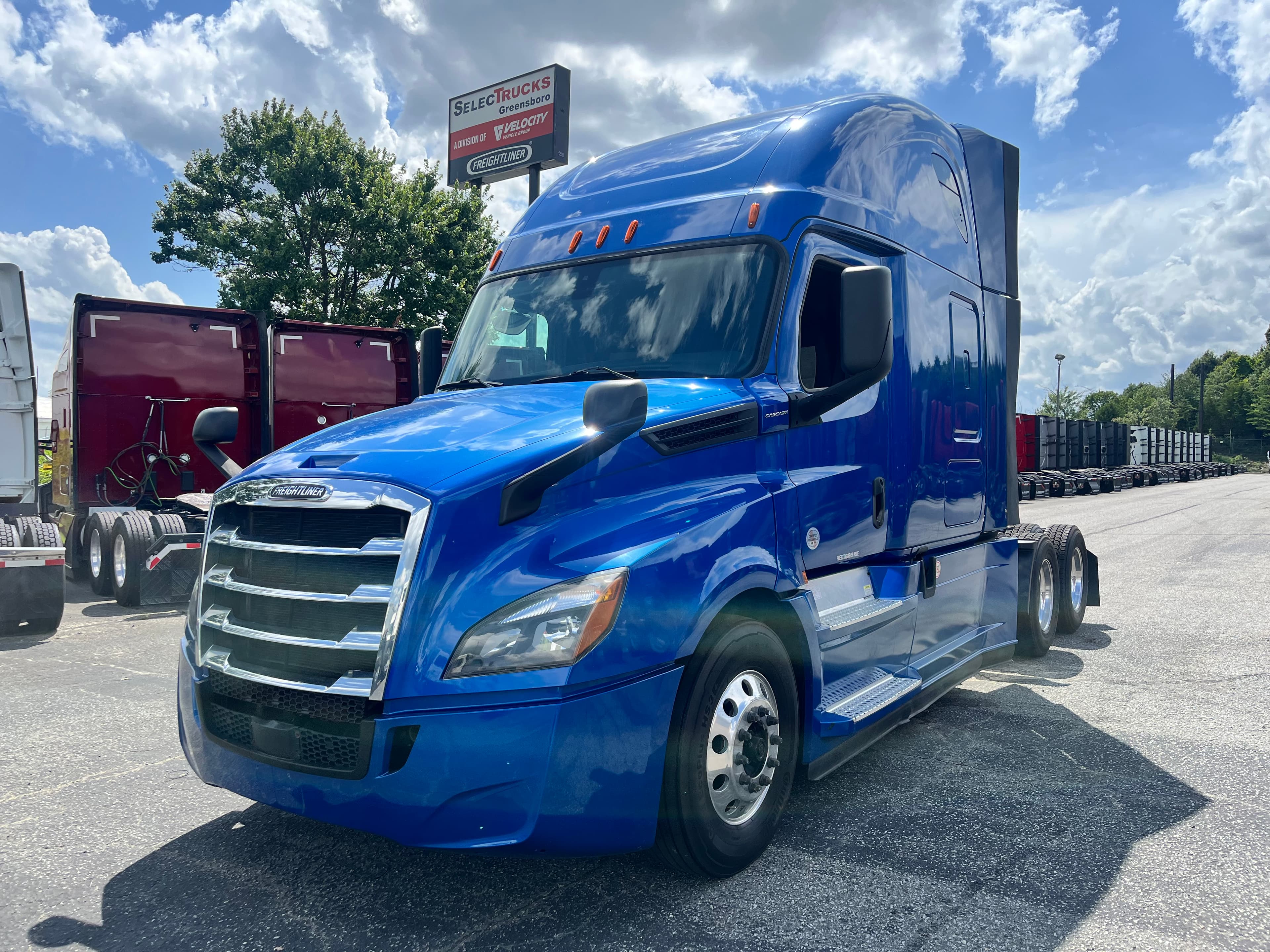 2020 FREIGHTLINER CASCADIA 126SLP
