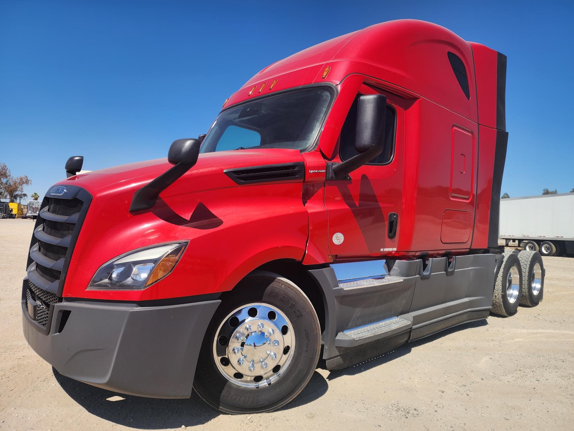 2021 FREIGHTLINER CASCADIA 126SLP