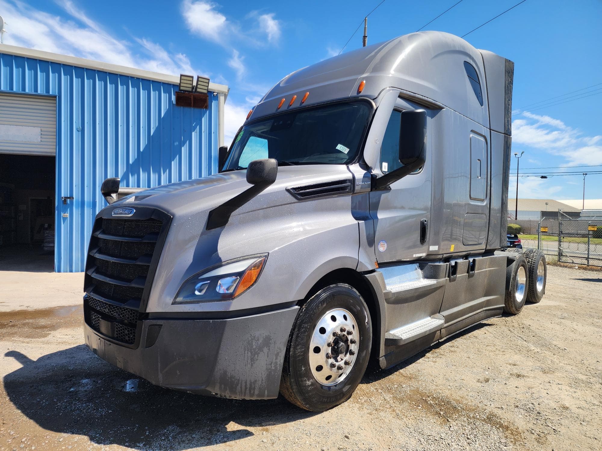 2021 FREIGHTLINER CASCADIA 126SLP