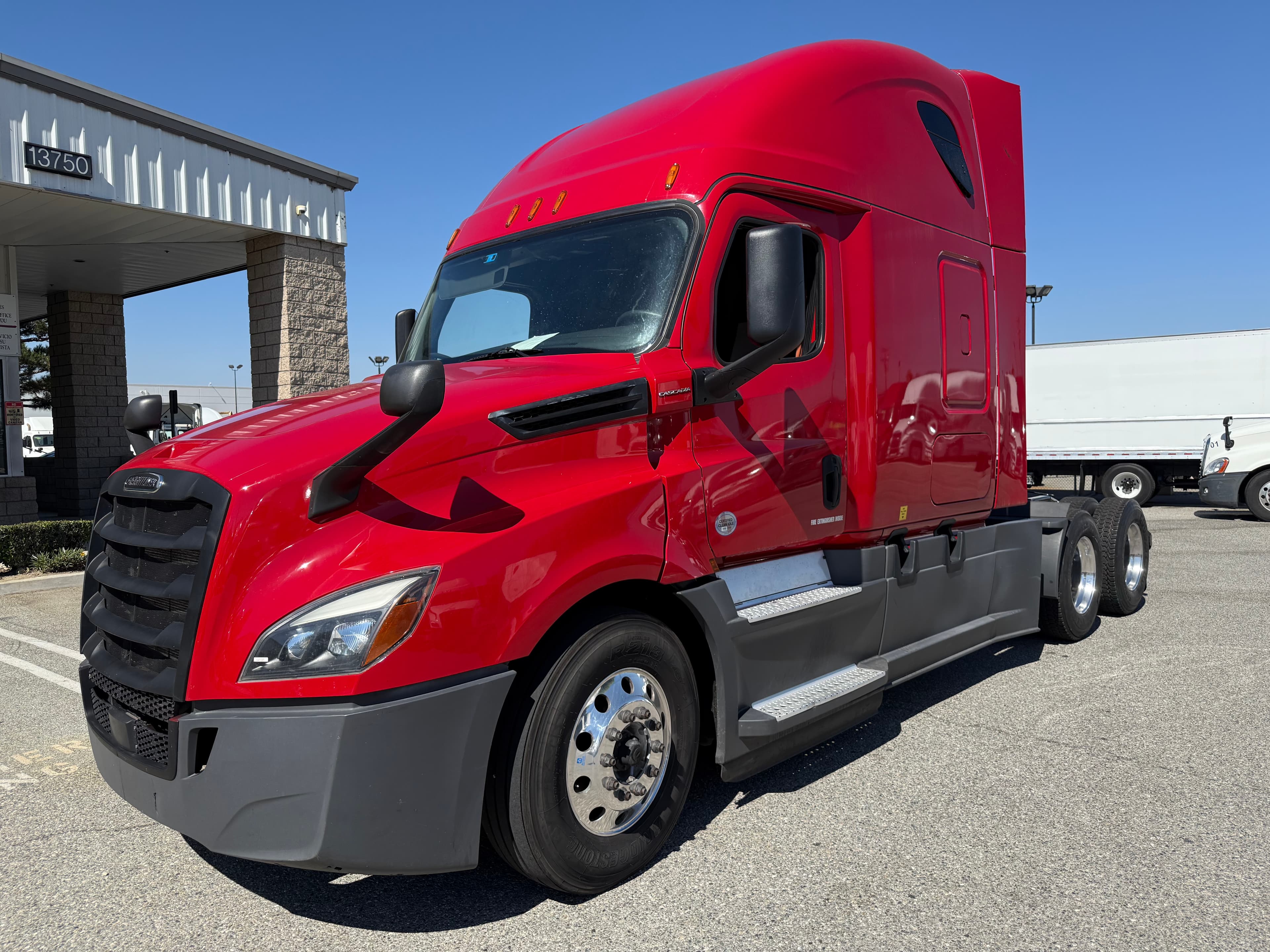 2020 FREIGHTLINER CASCADIA 126SLP