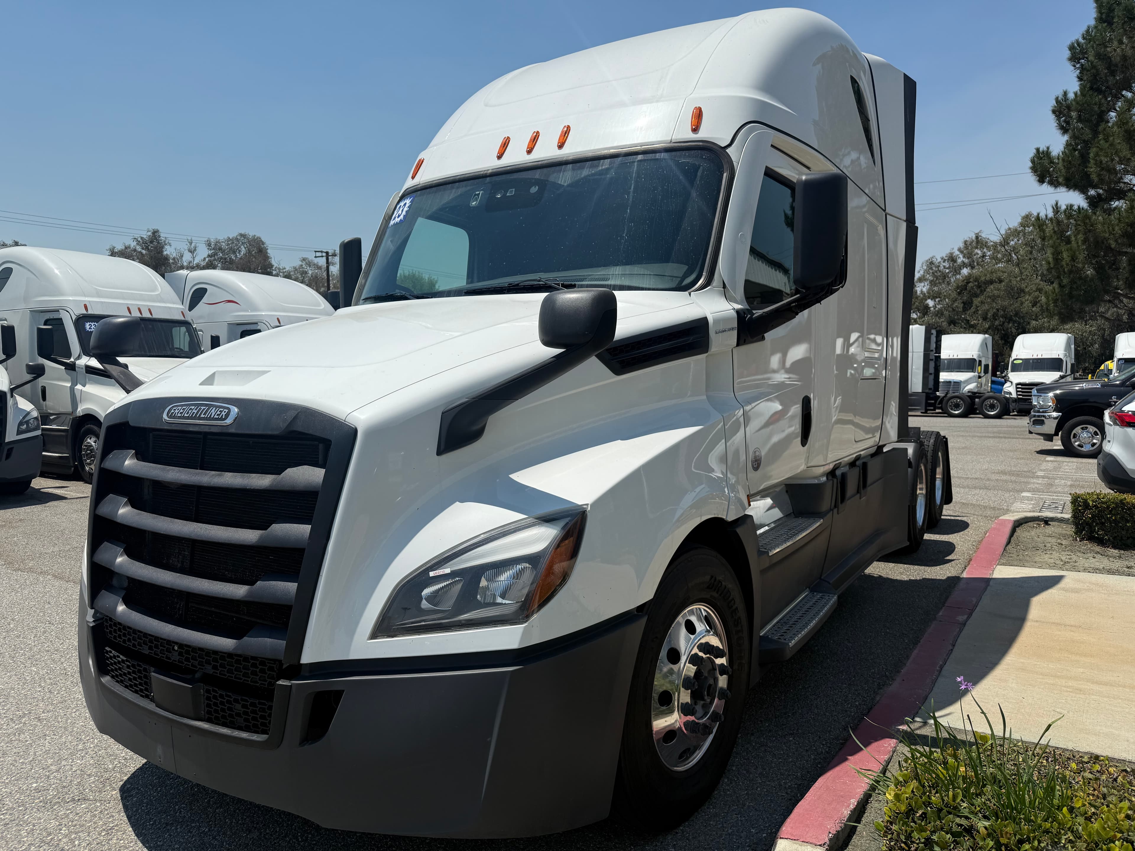 2023 FREIGHTLINER CASCADIA 126SLP