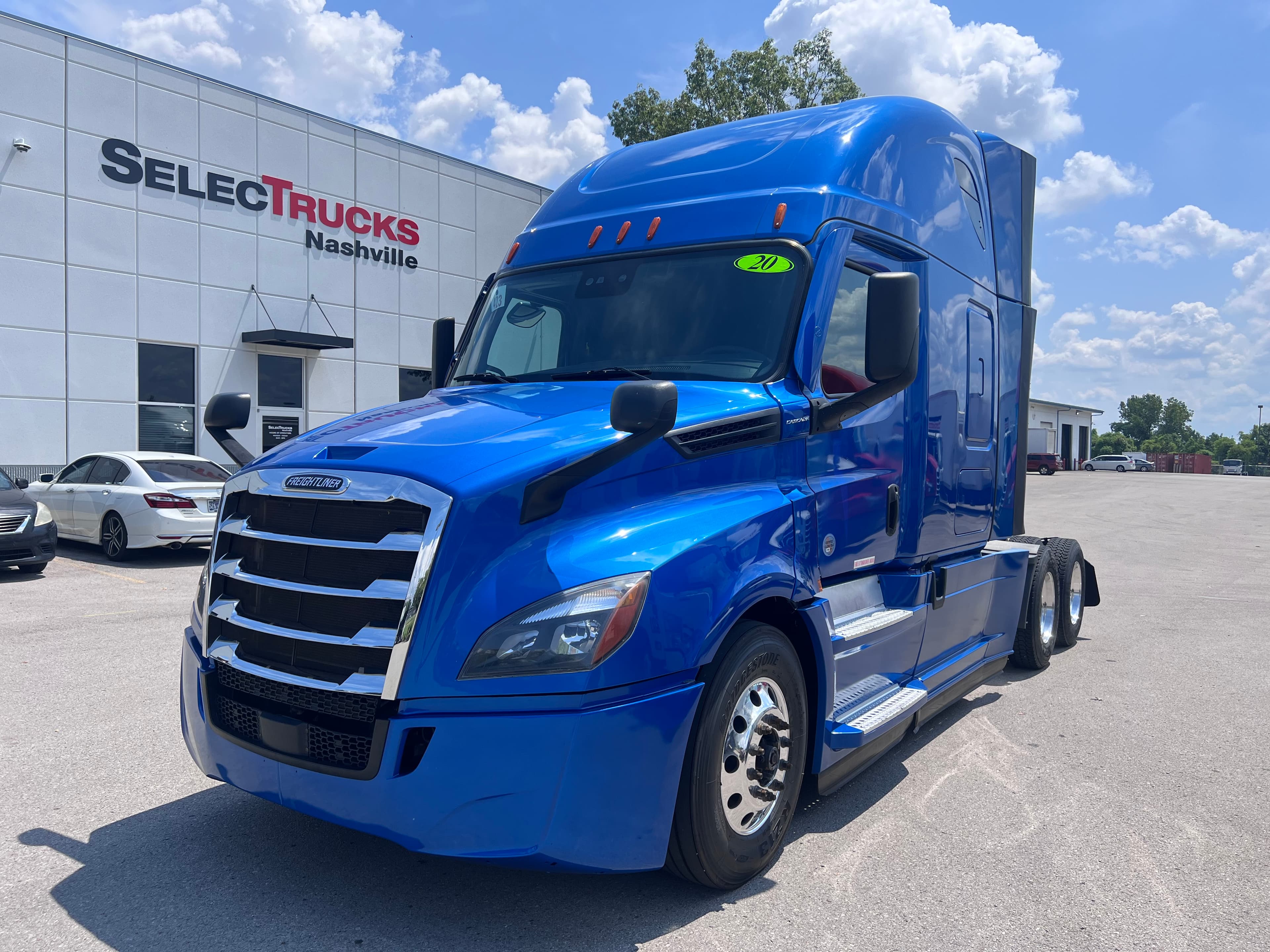 2021 FREIGHTLINER CASCADIA 126SLP