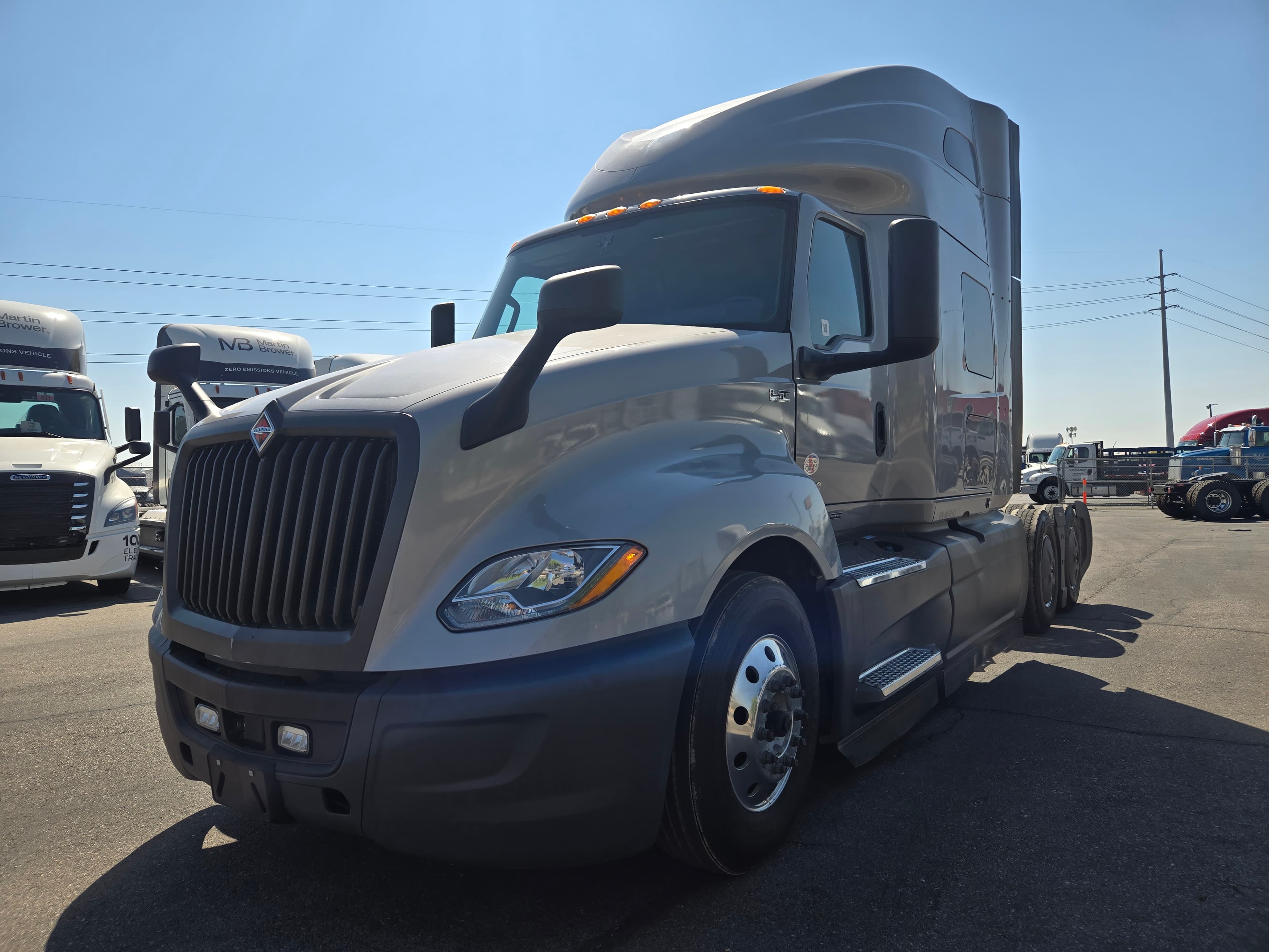 2022 INTERNATIONAL LT625