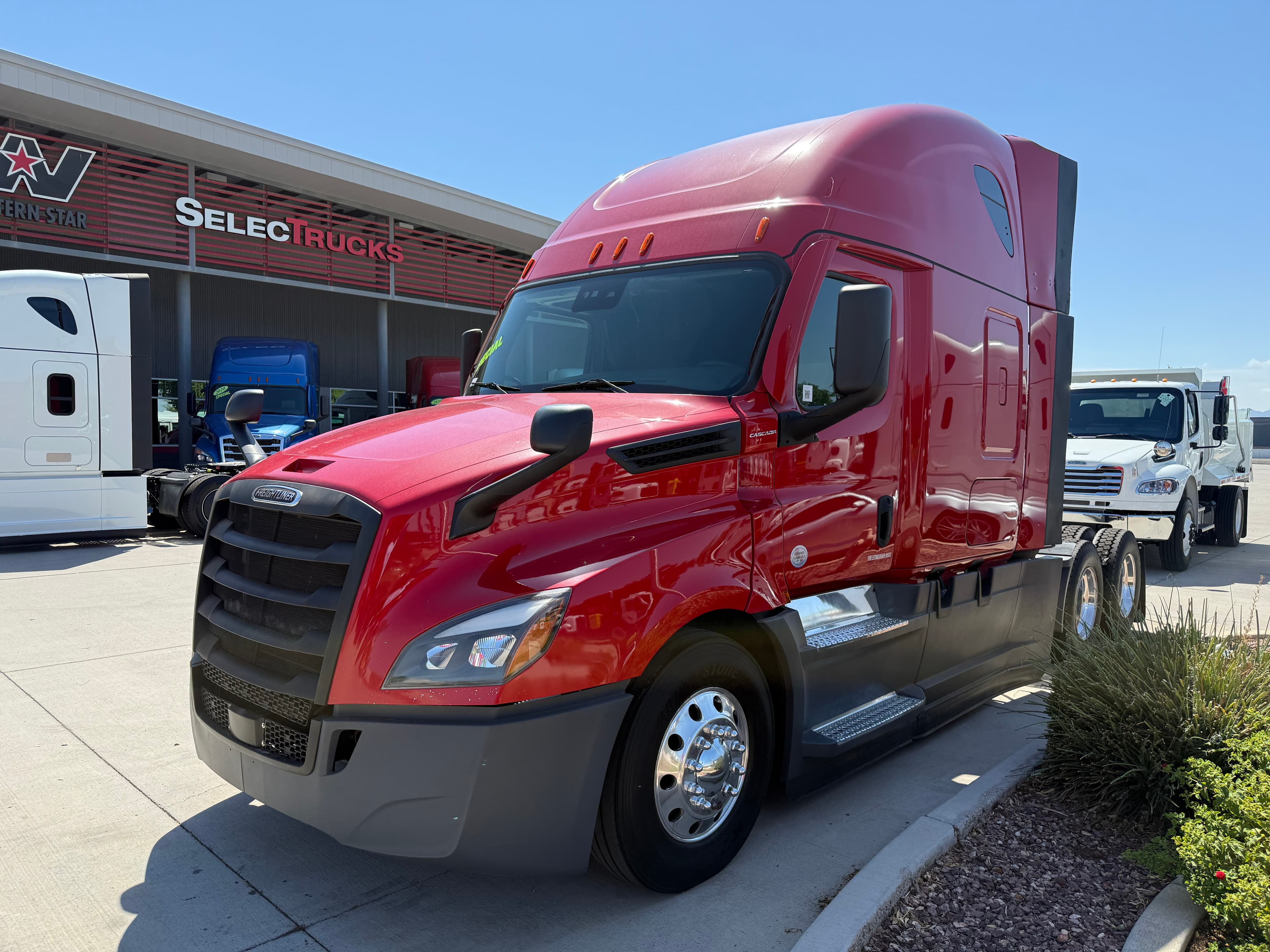 2021 FREIGHTLINER CASCADIA 126SLP