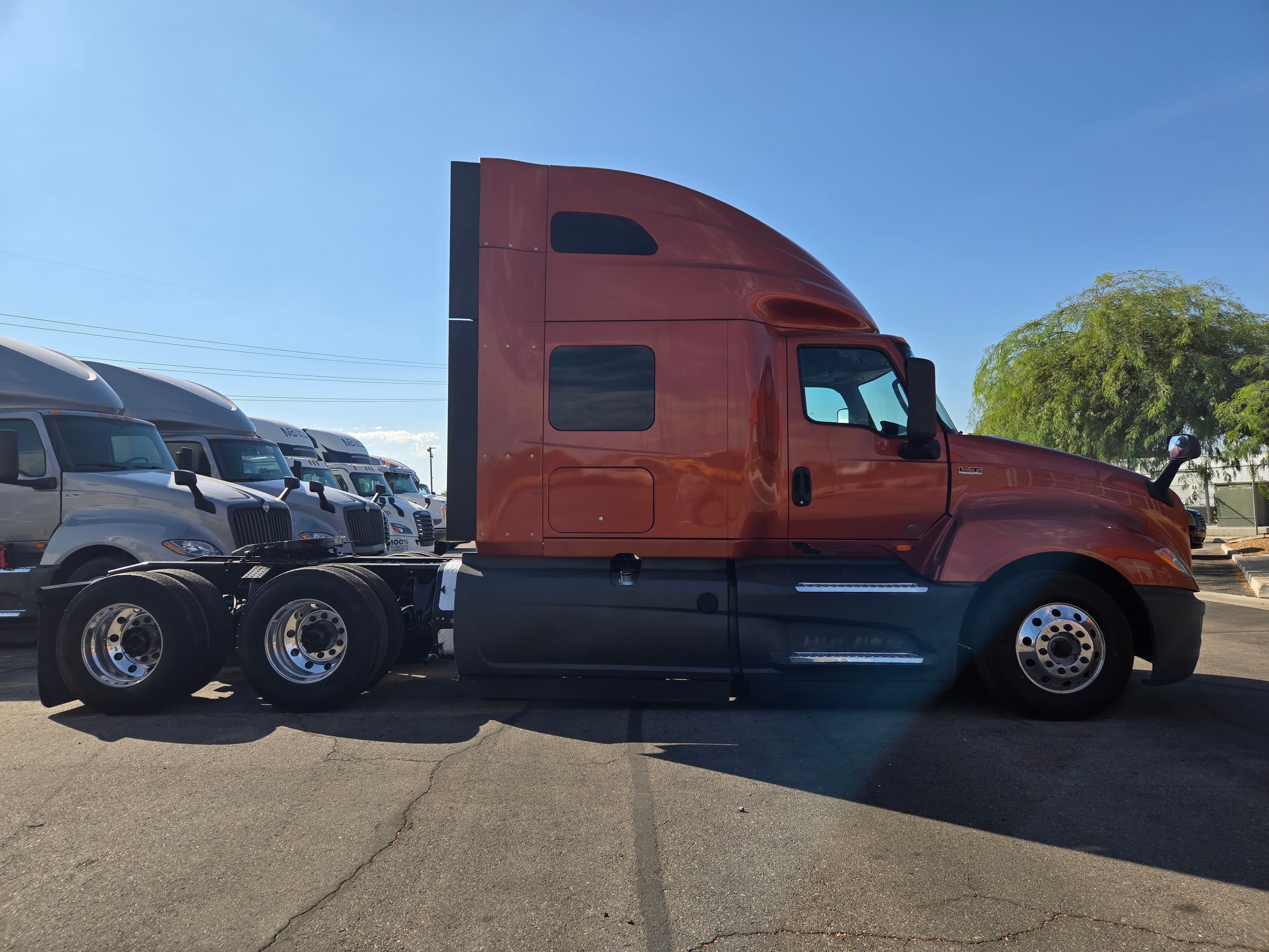 2022 INTERNATIONAL LT625