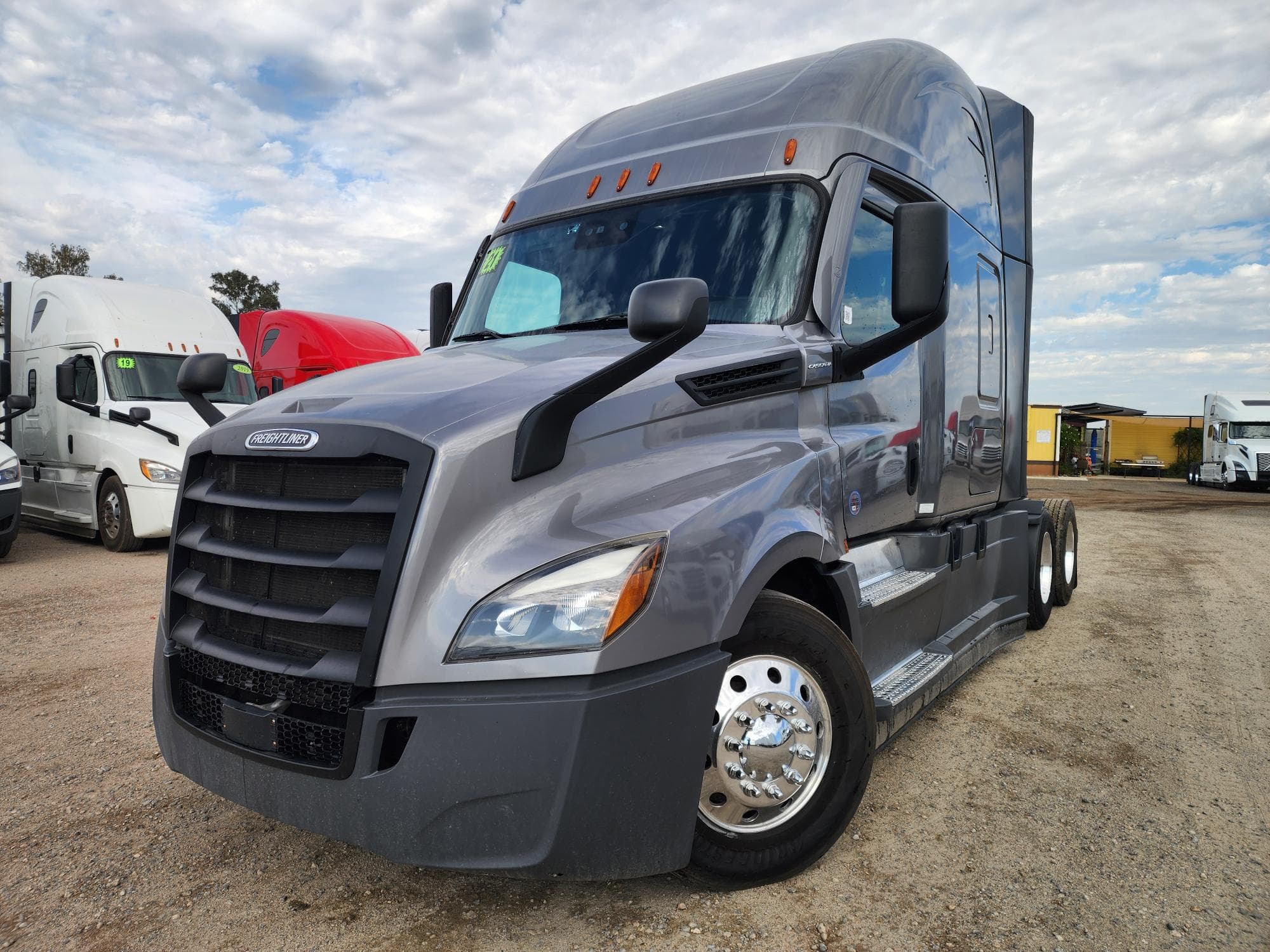 2021 FREIGHTLINER CASCADIA 126SLP