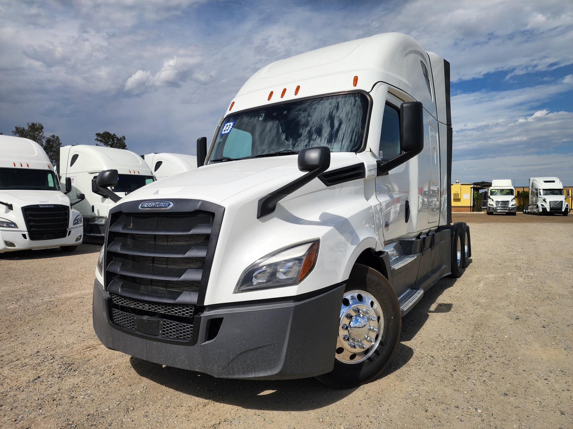 2023 FREIGHTLINER CASCADIA 126SLP