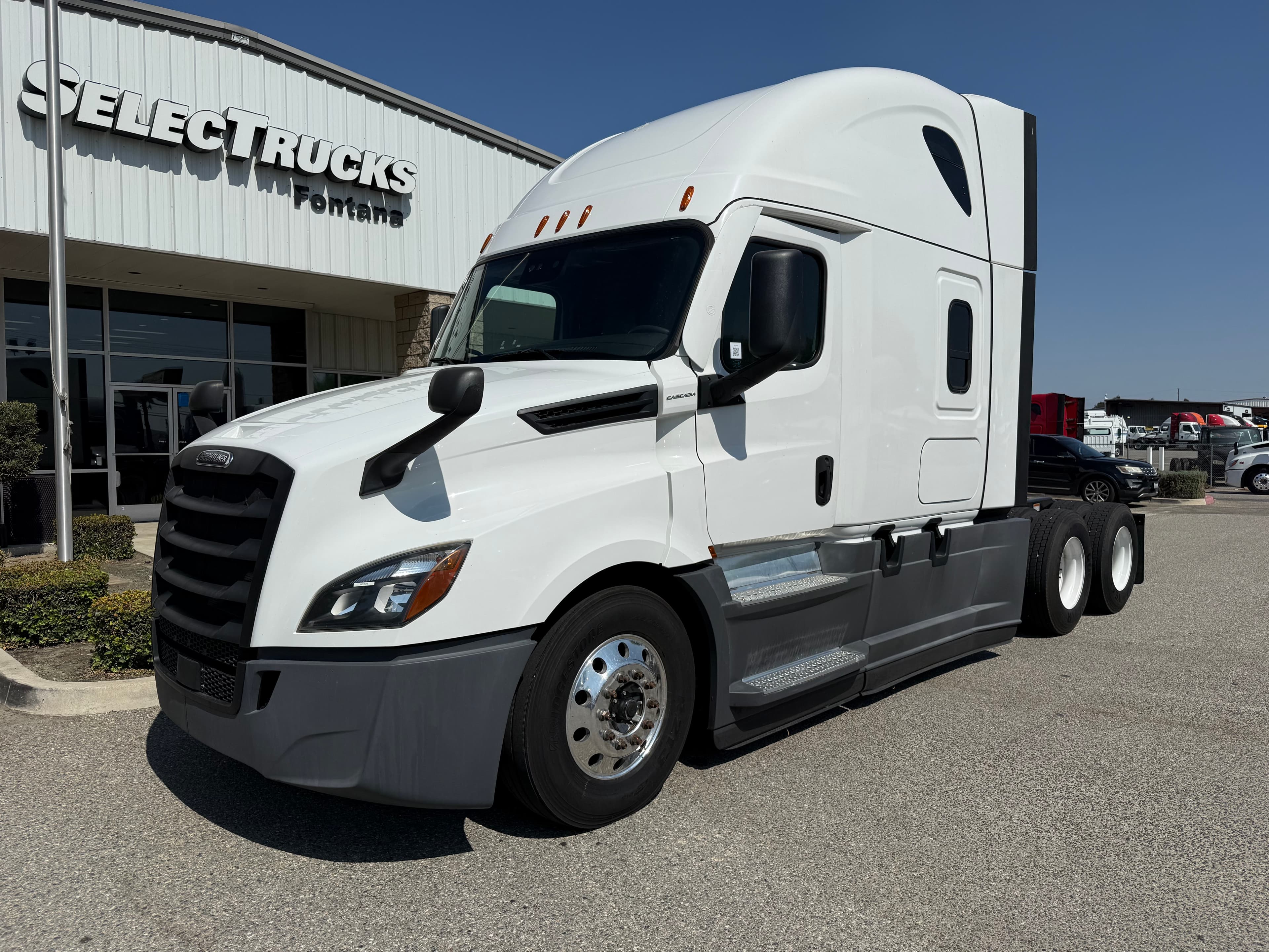 2021 FREIGHTLINER CASCADIA 126SLP