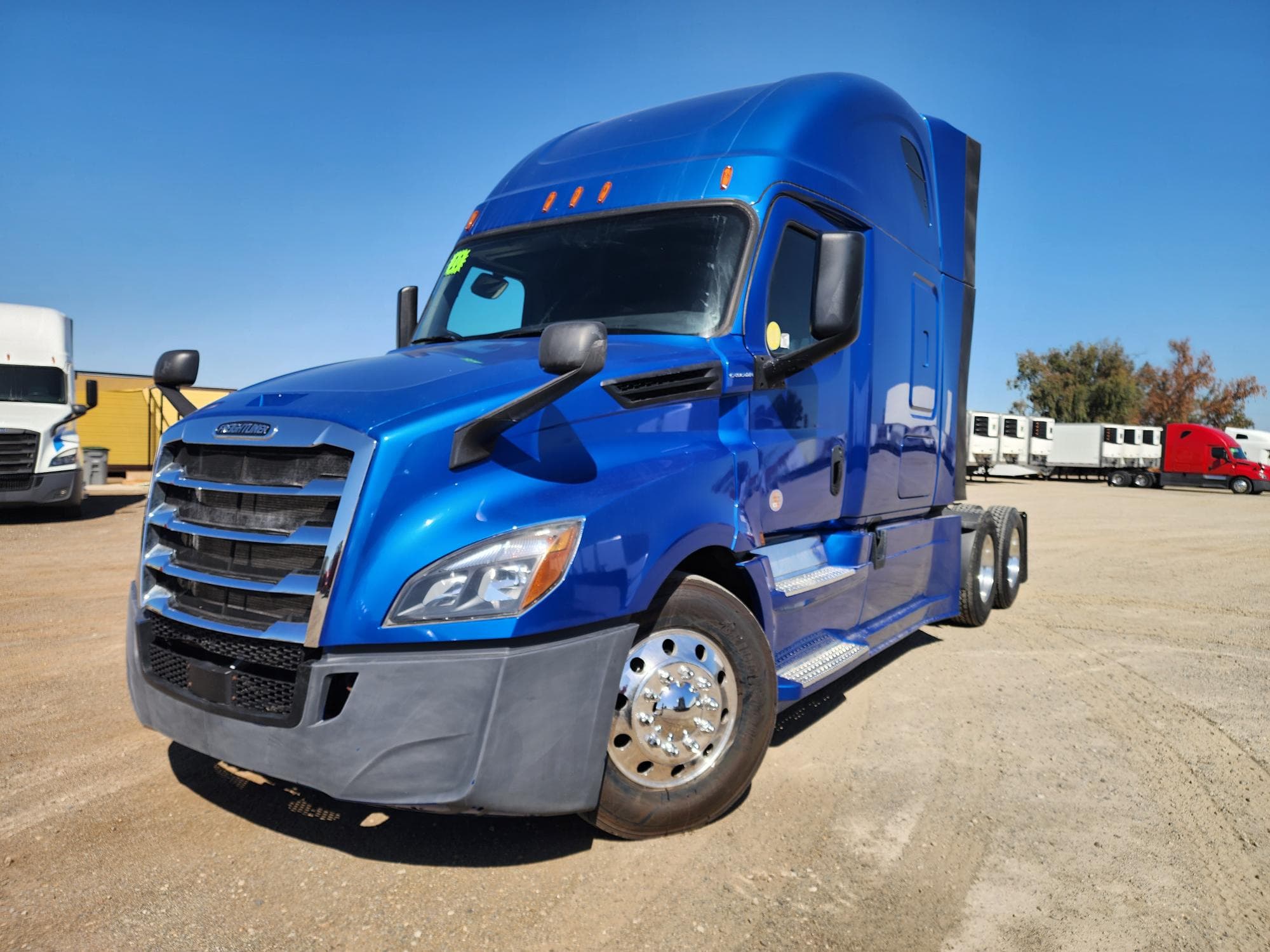 2020 FREIGHTLINER CASCADIA 126SLP