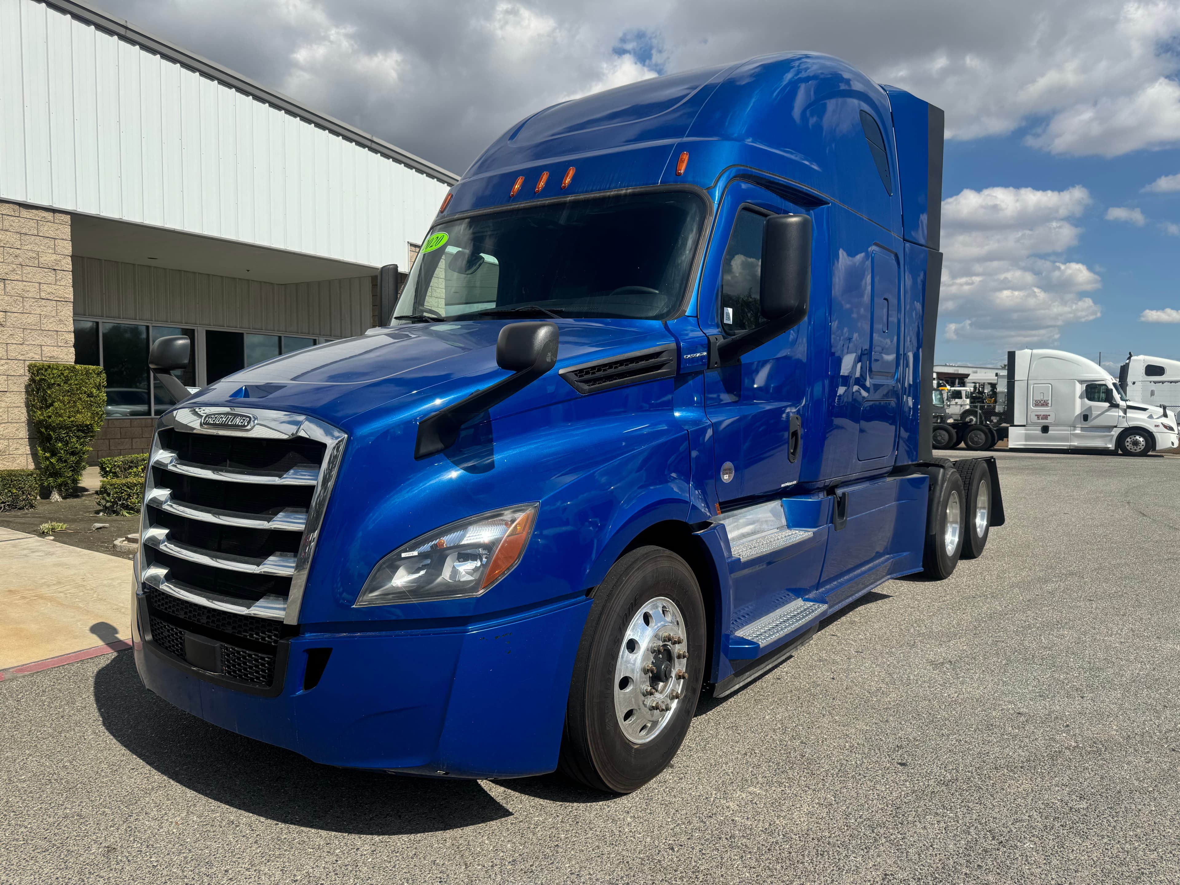 2020 FREIGHTLINER CASCADIA 126SLP