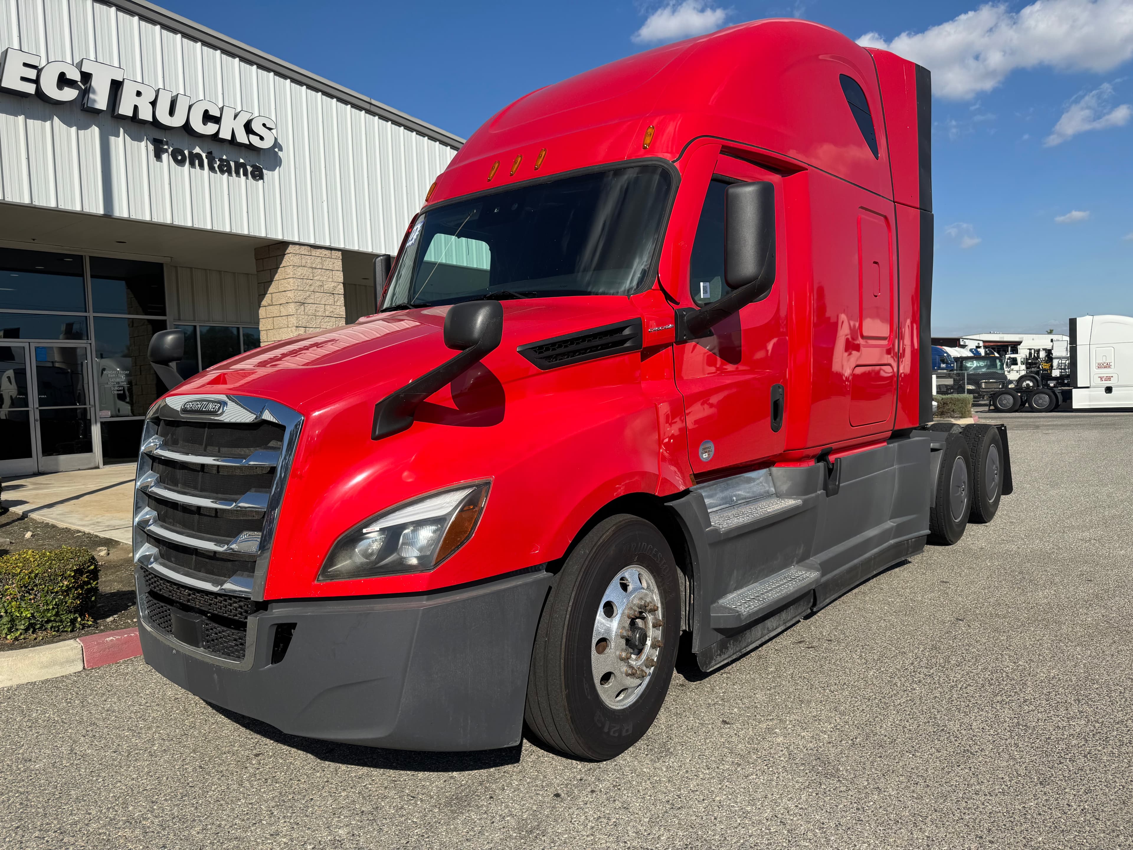 2022 FREIGHTLINER CASCADIA 126SLP