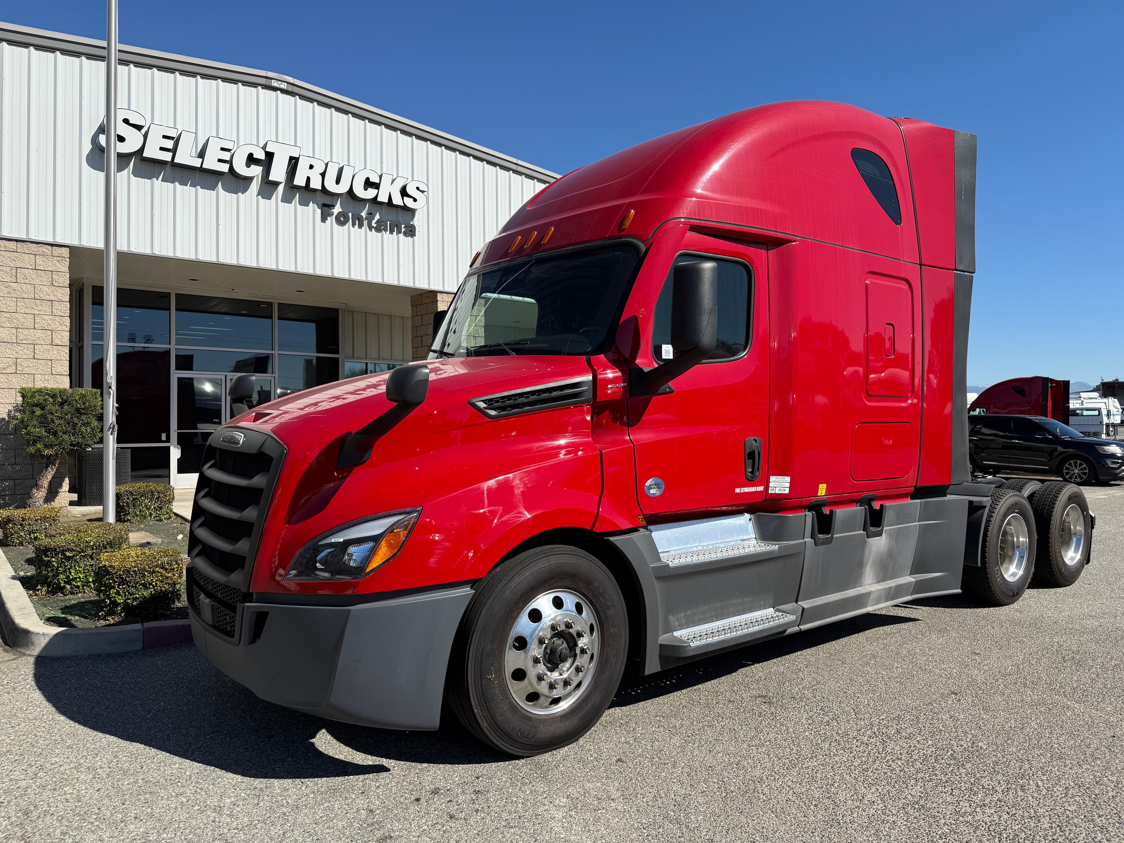 2021 FREIGHTLINER CASCADIA 126SLP