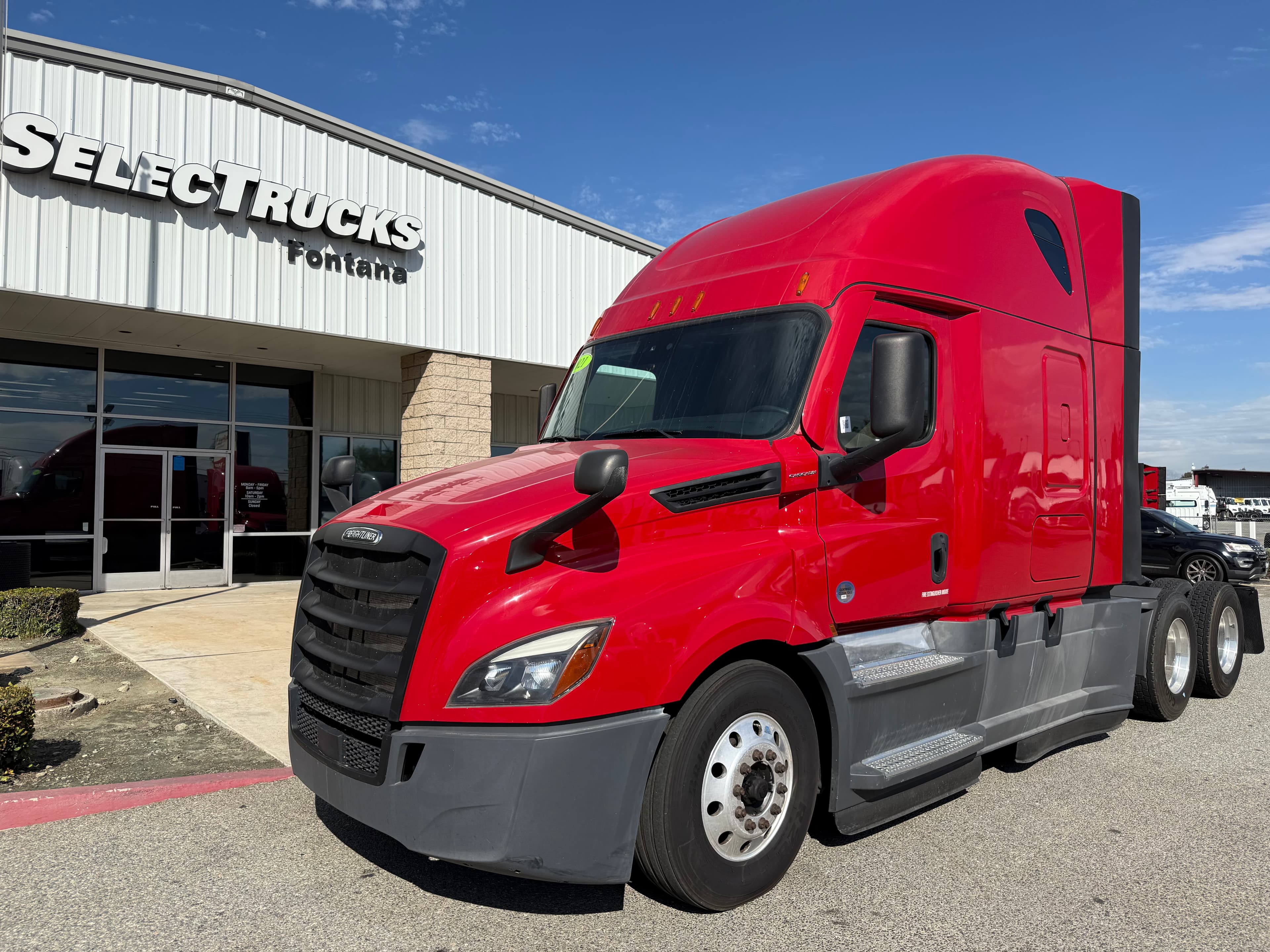 2021 FREIGHTLINER CASCADIA 126SLP