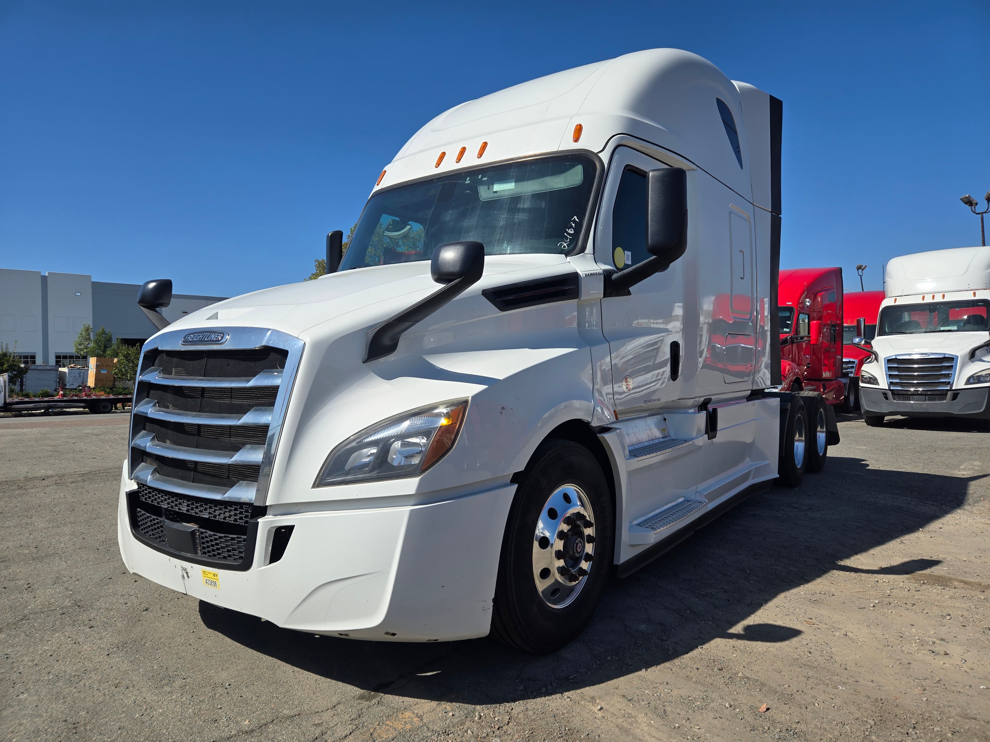 2020 FREIGHTLINER CASCADIA 126SLP