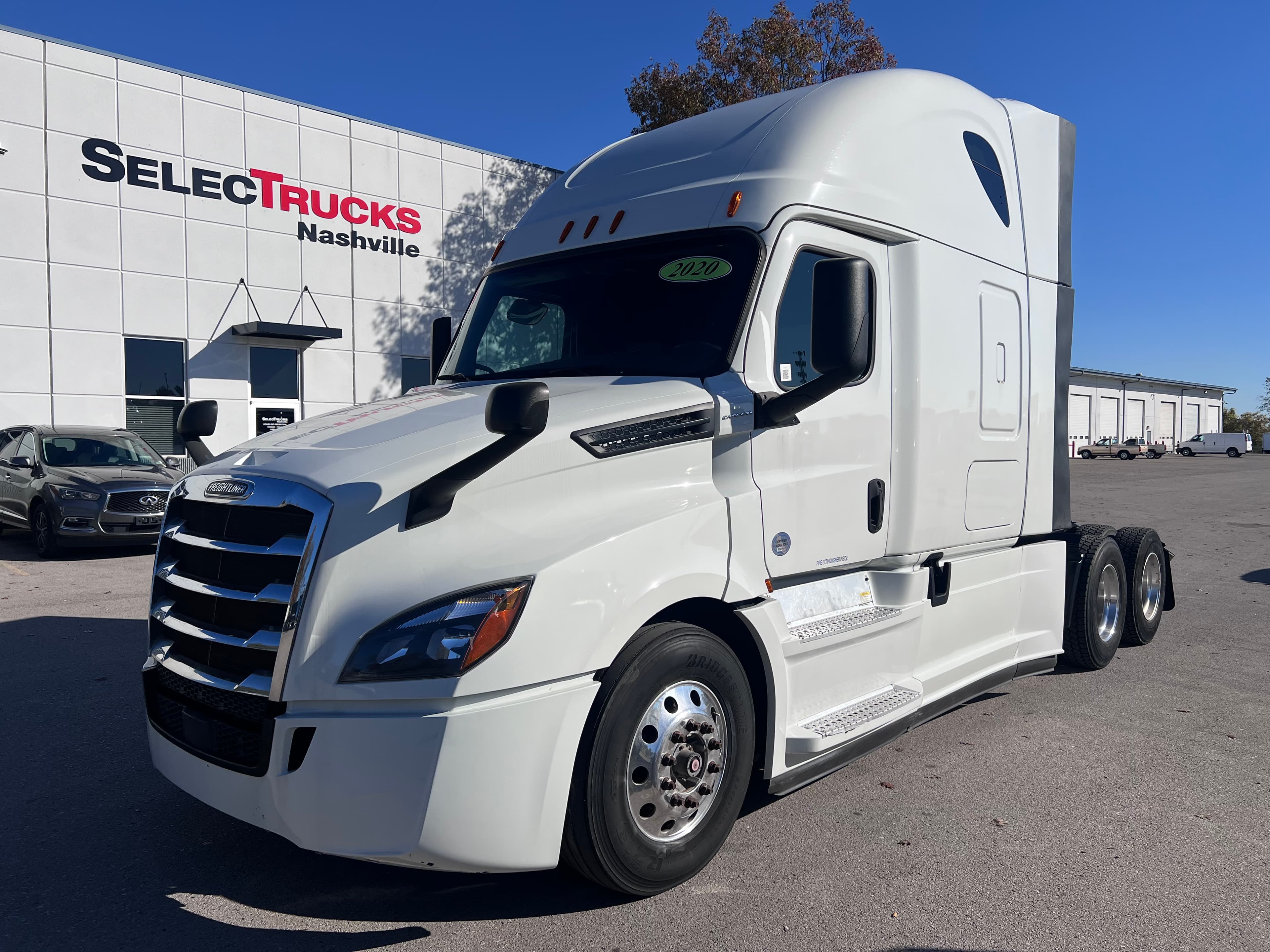 2020 FREIGHTLINER CASCADIA 126SLP