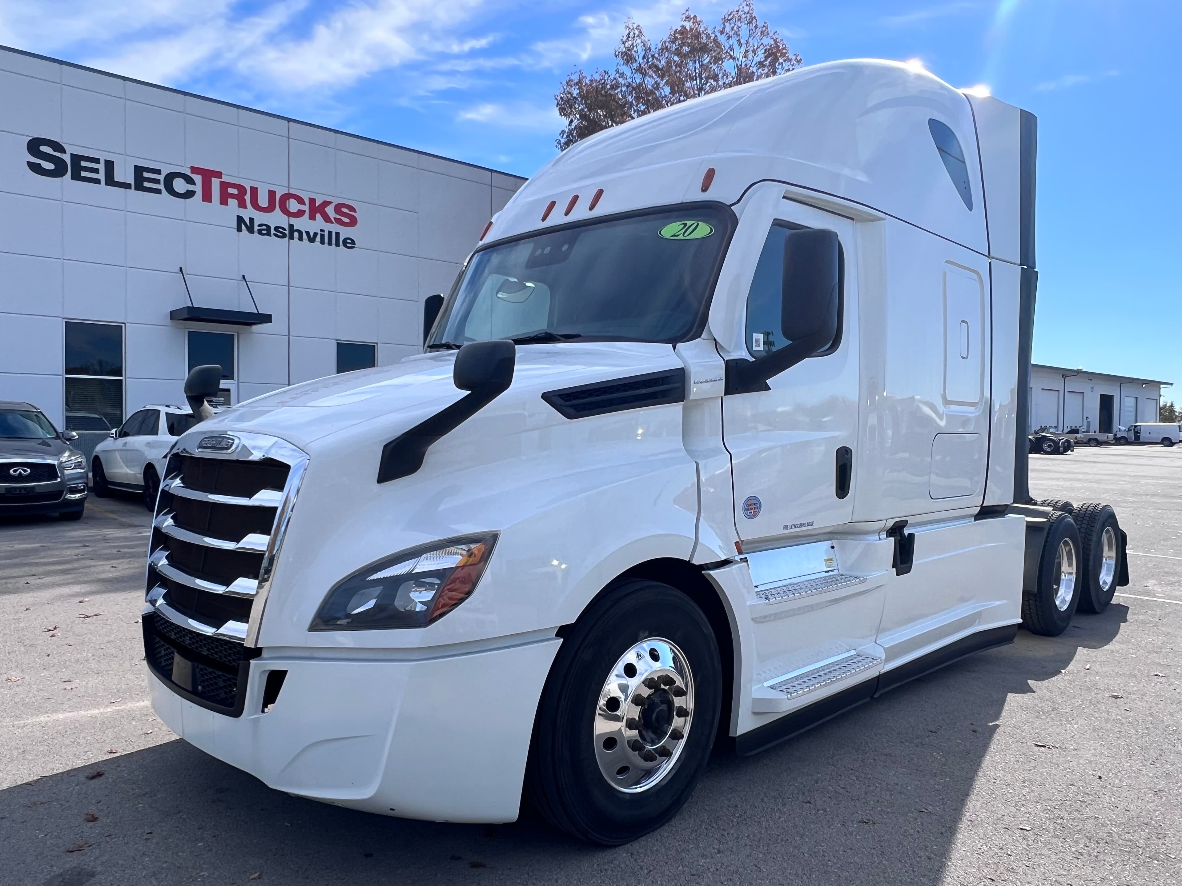 2020 FREIGHTLINER CASCADIA 126SLP