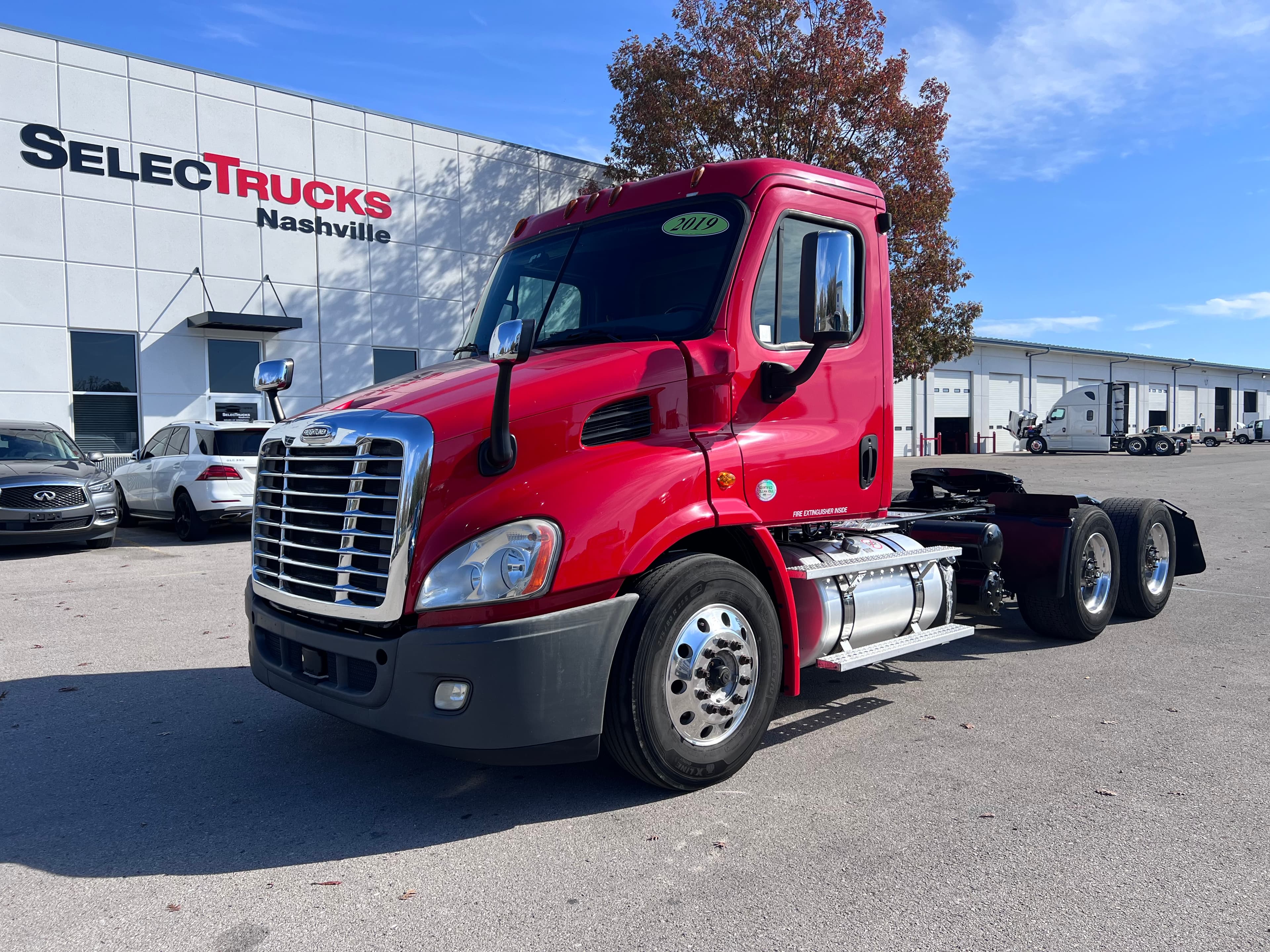 2019 FREIGHTLINER CASCADIA 113DC