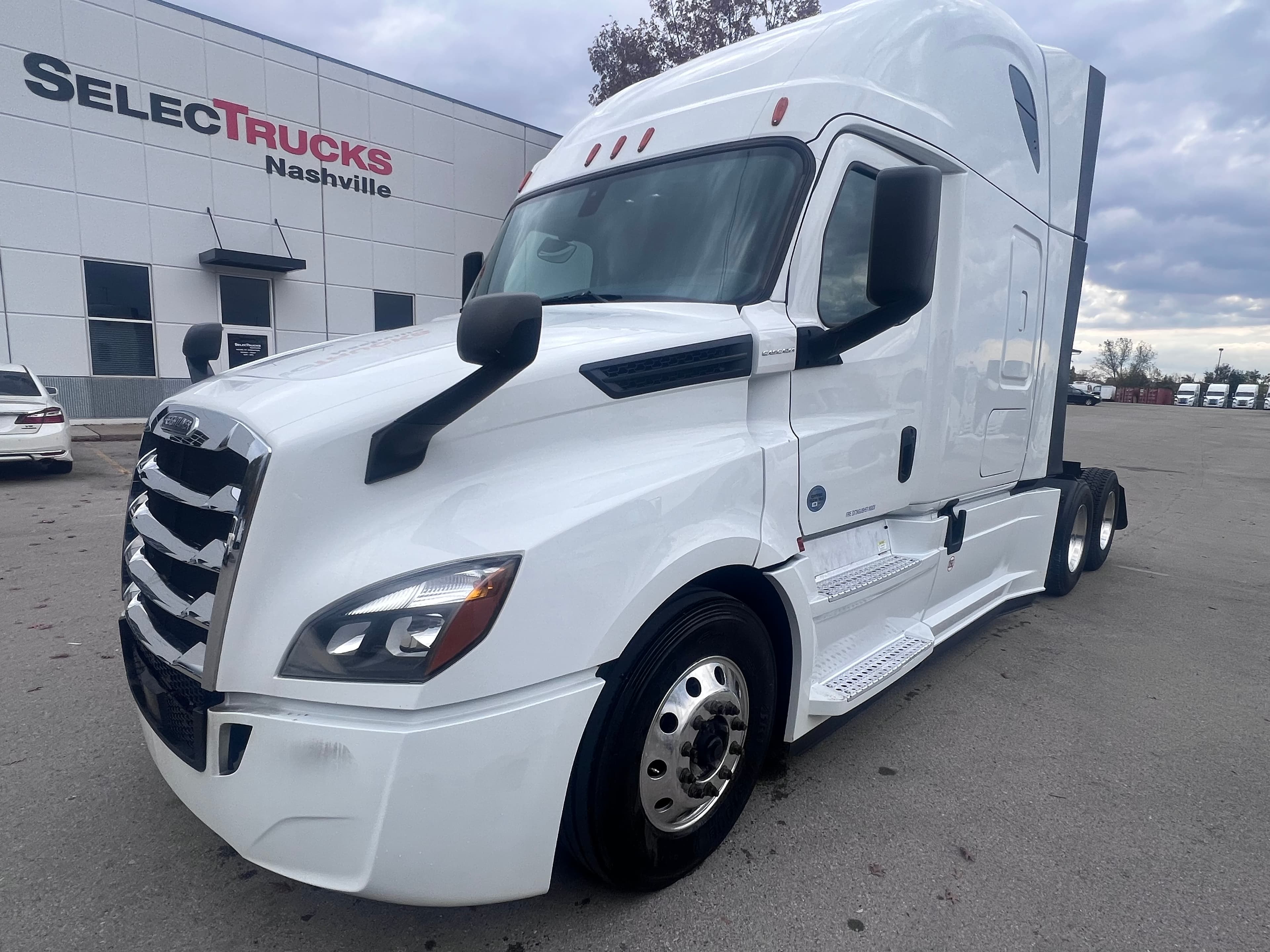 2020 FREIGHTLINER CASCADIA 126SLP