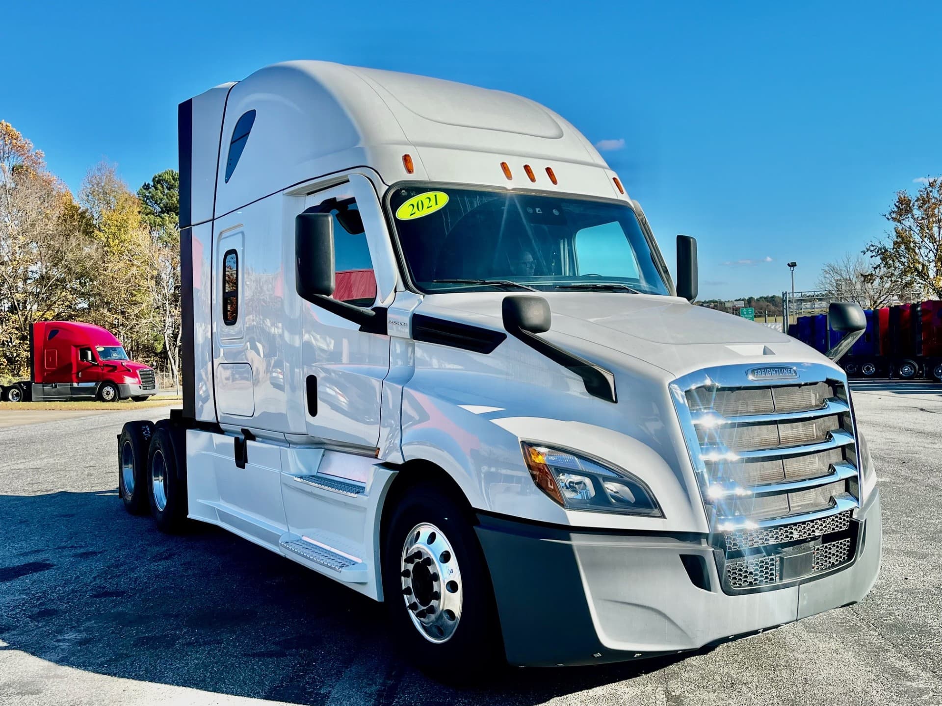 2021 FREIGHTLINER CASCADIA 126SLP