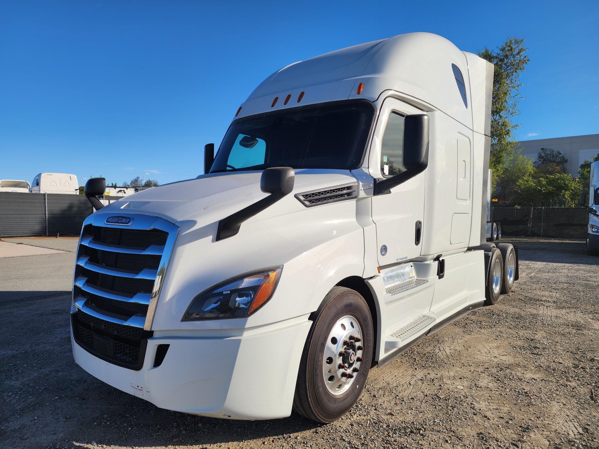 2020 FREIGHTLINER CASCADIA 126SLP