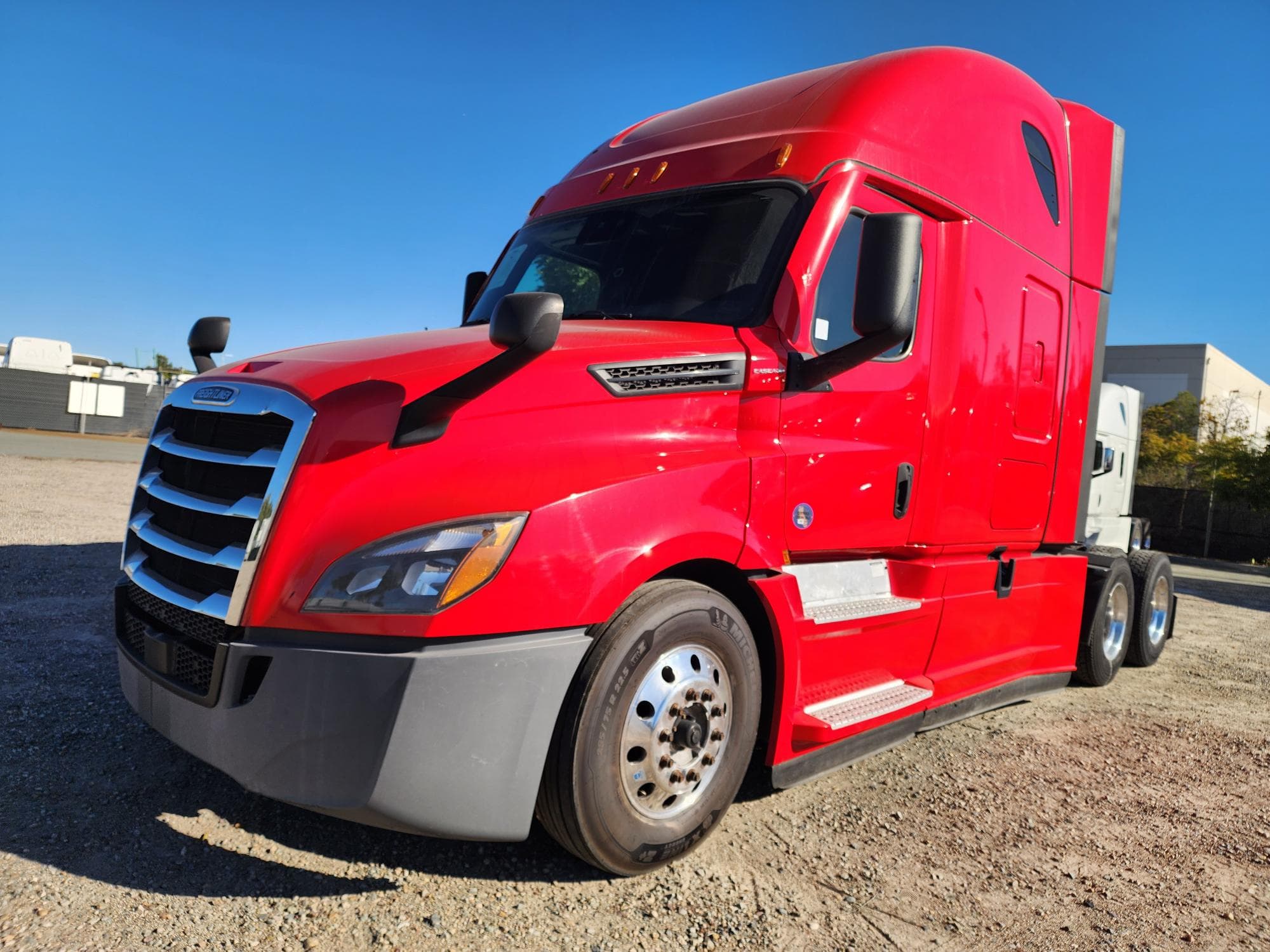 2021 FREIGHTLINER CASCADIA 126SLP