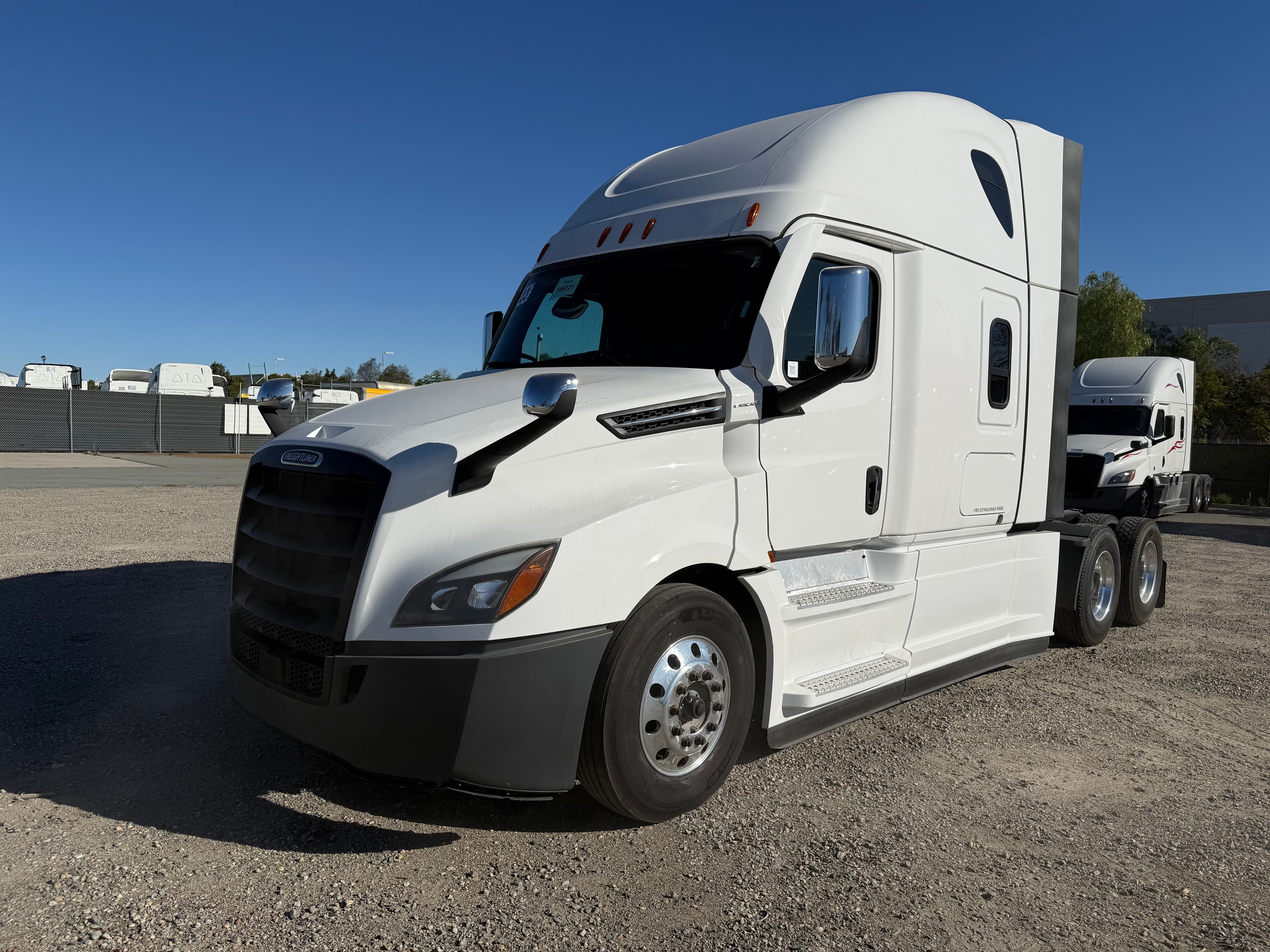 2023 FREIGHTLINER CASCADIA 126SLP