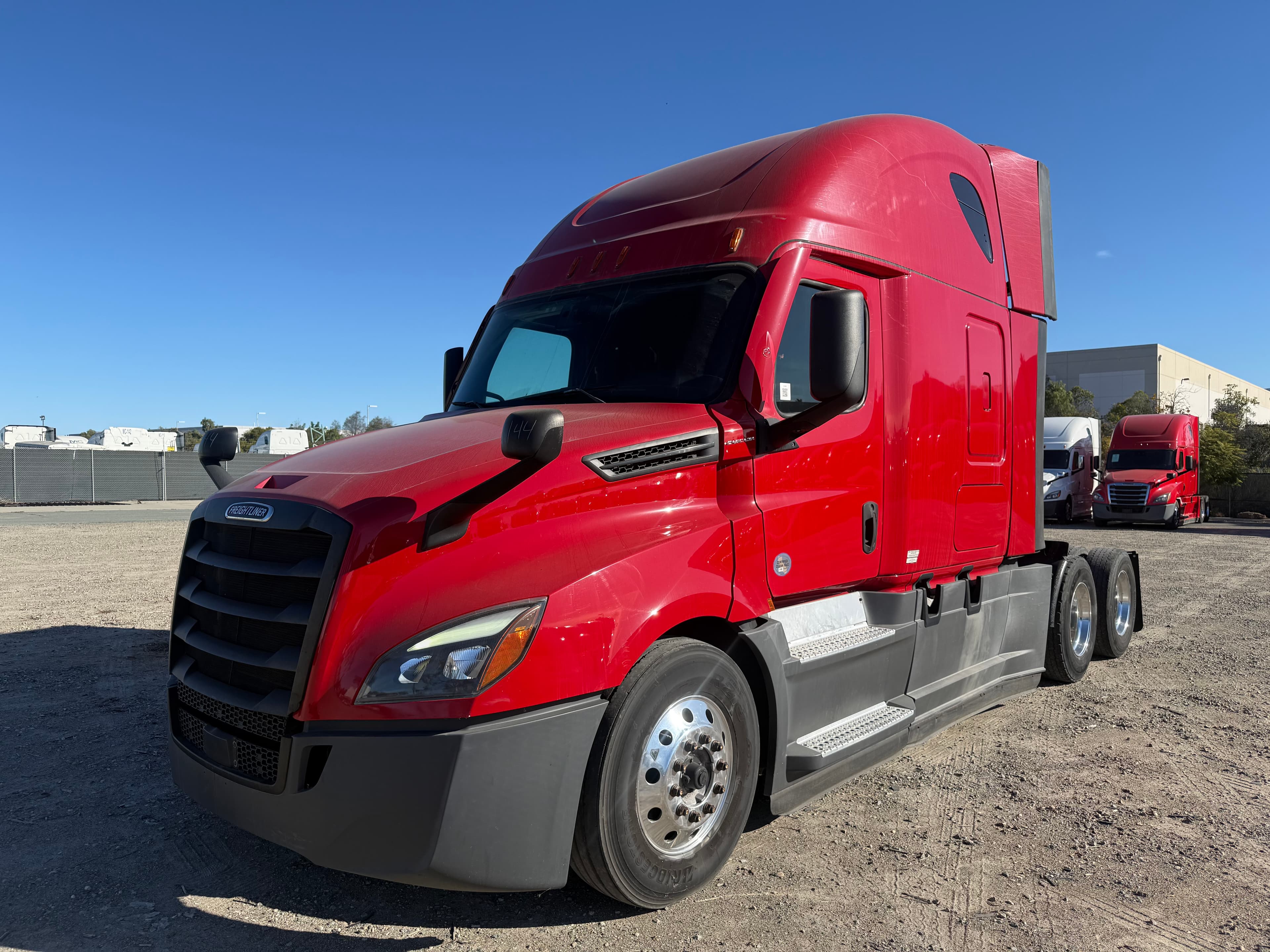 2021 FREIGHTLINER CASCADIA 126SLP