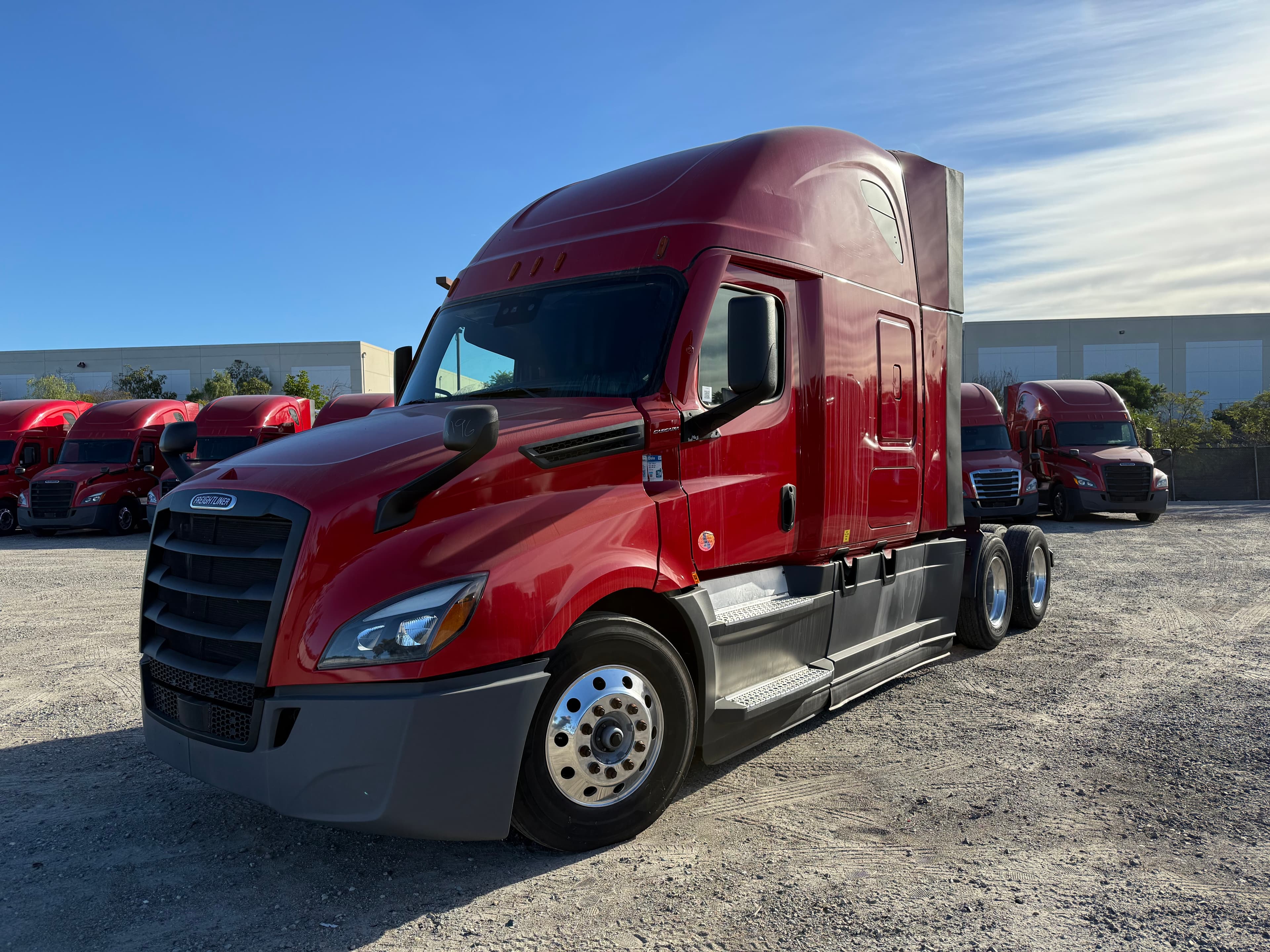 2021 FREIGHTLINER CASCADIA 126SLP