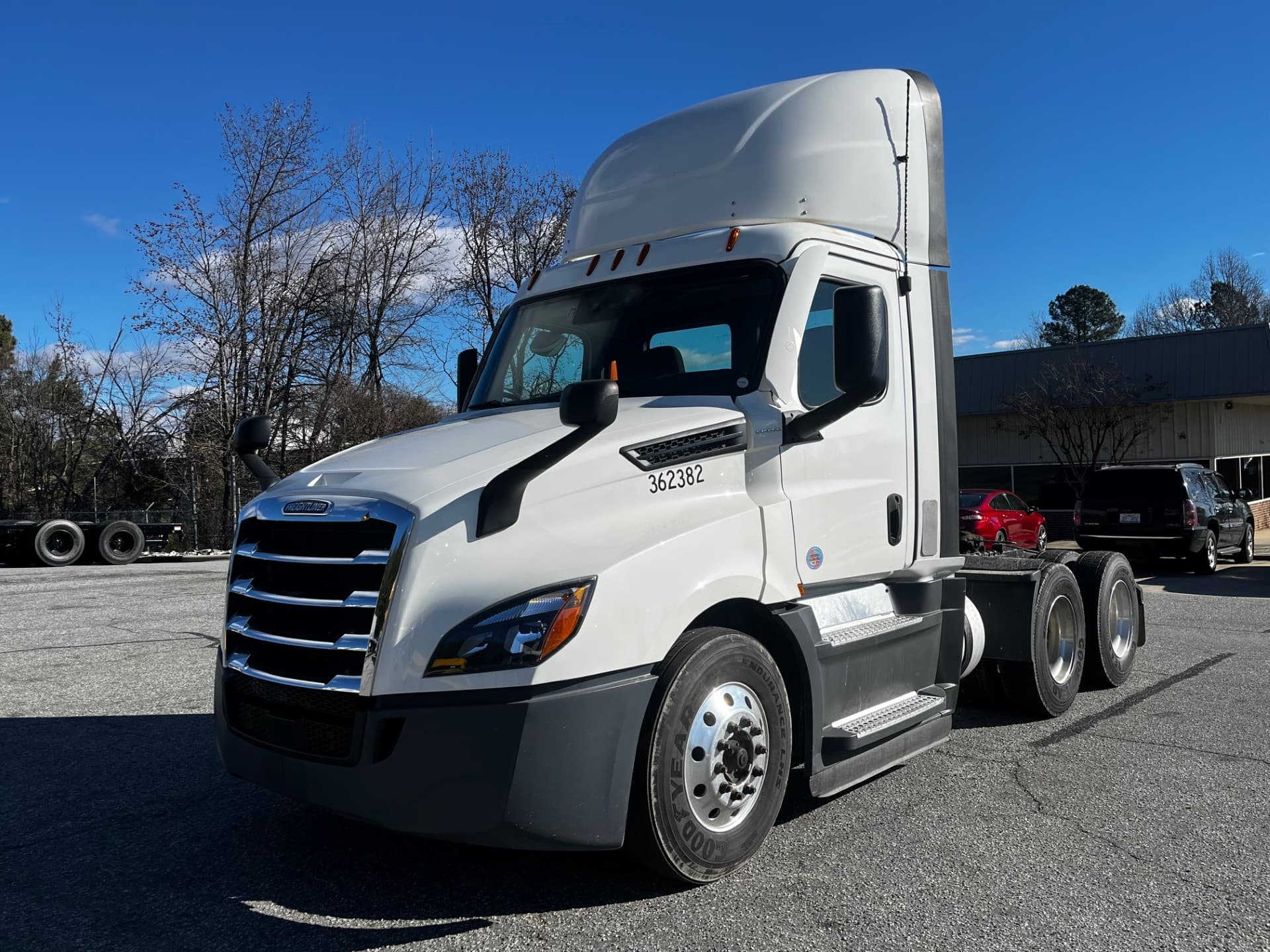 2021 FREIGHTLINER CASCADIA 126DC