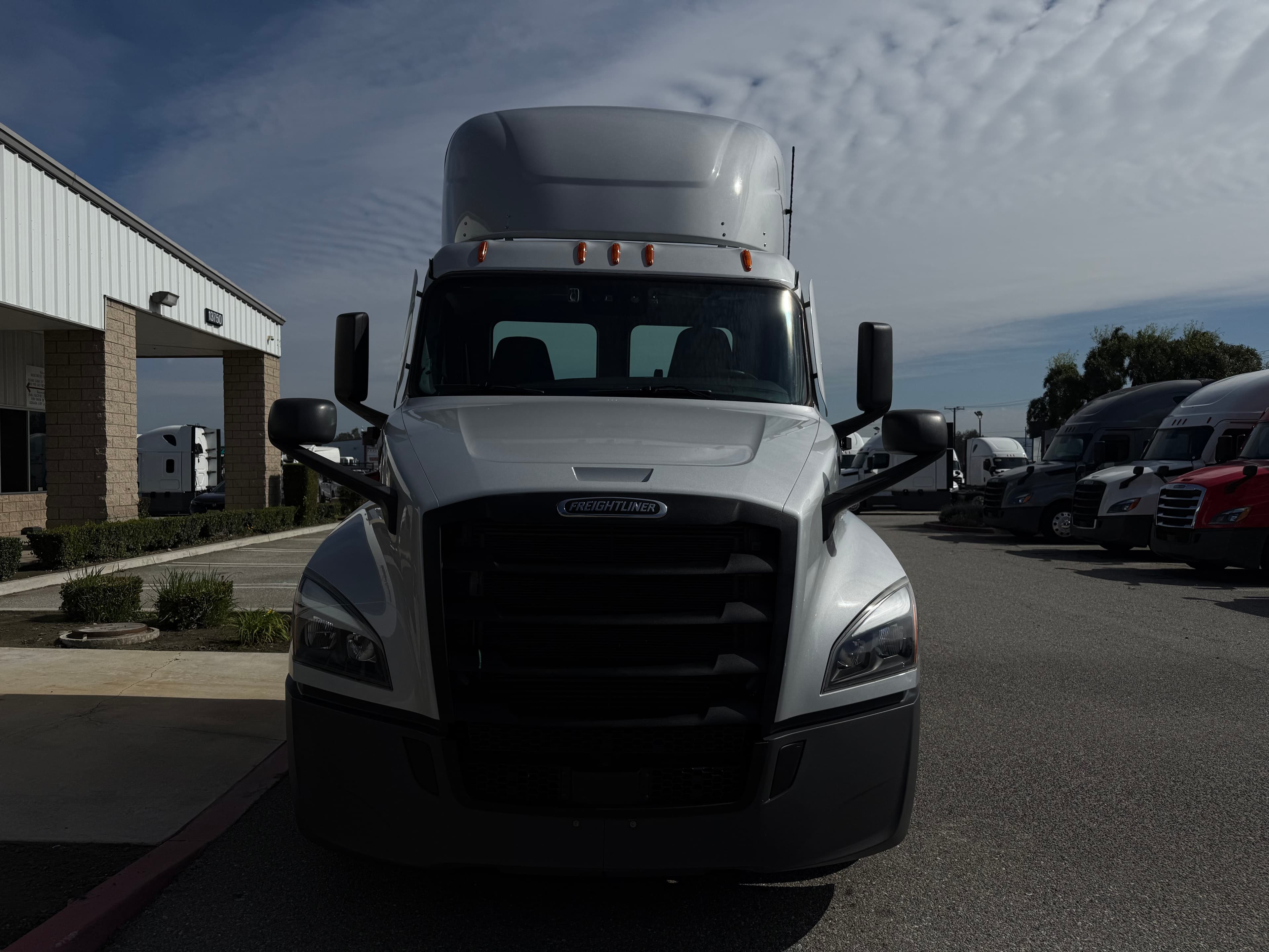 2024 FREIGHTLINER CASCADIA 126DC