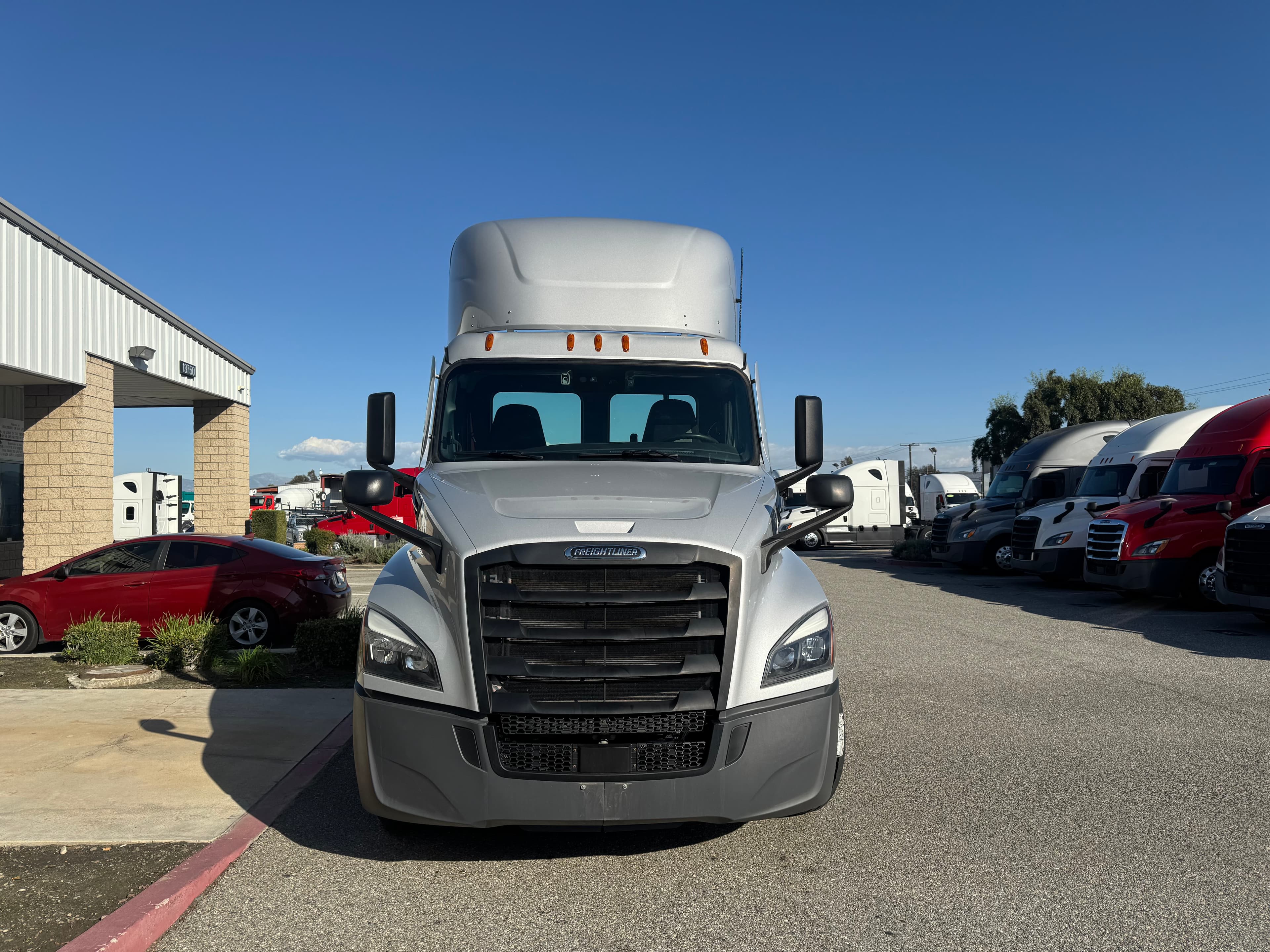 2024 FREIGHTLINER CASCADIA 126DC