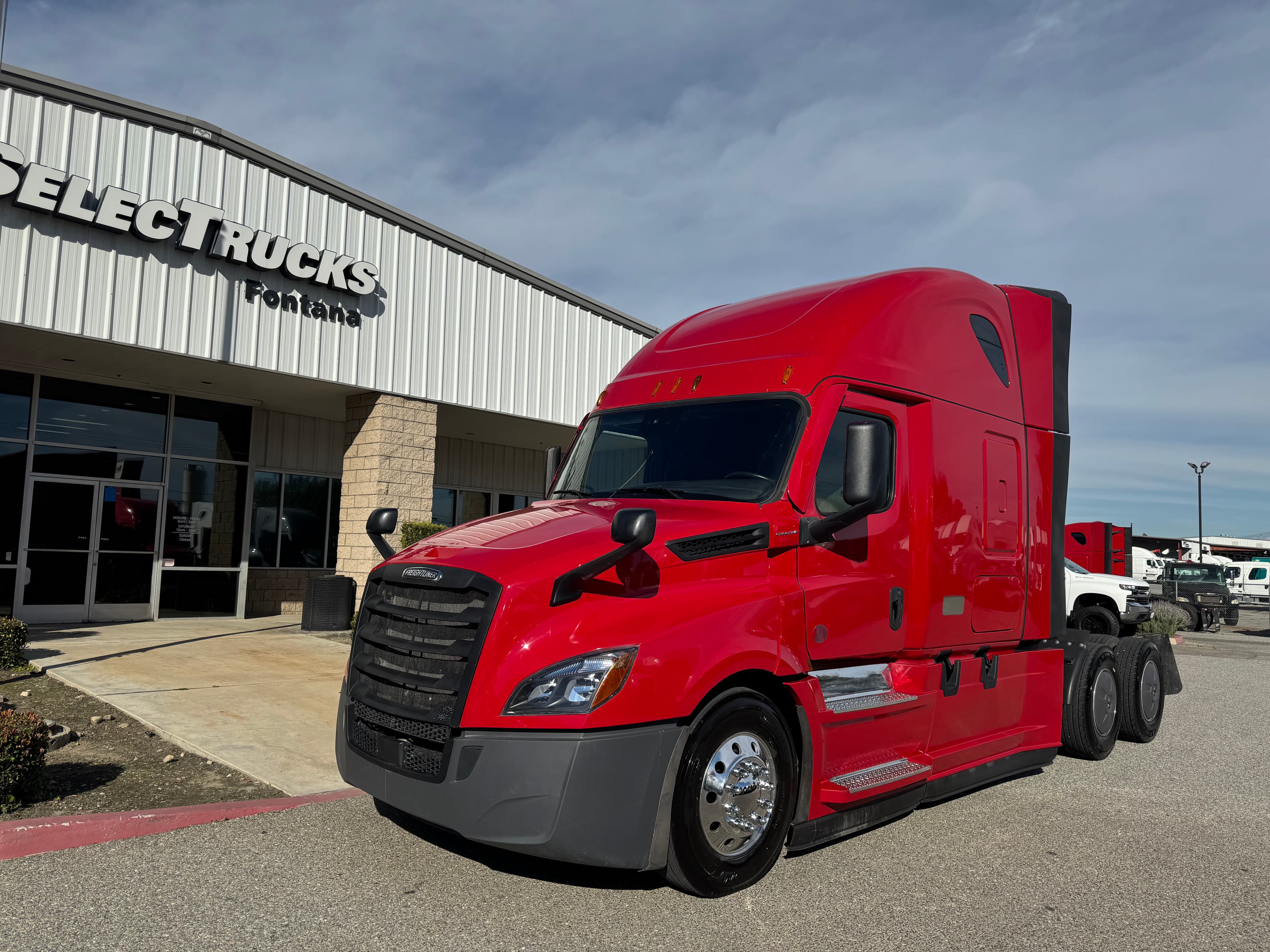 2022 FREIGHTLINER CASCADIA 126SLP