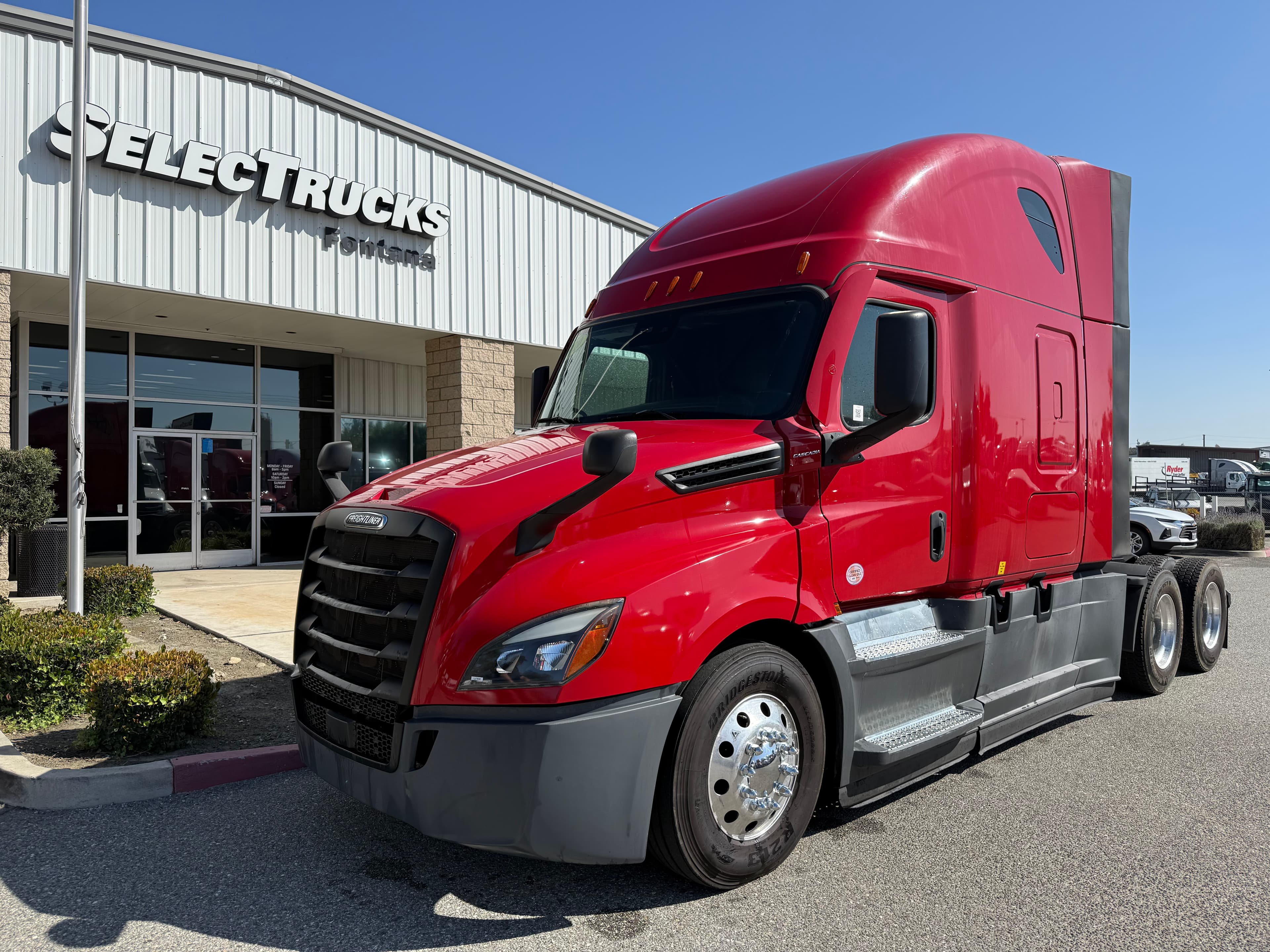 2020 FREIGHTLINER CASCADIA 126SLP