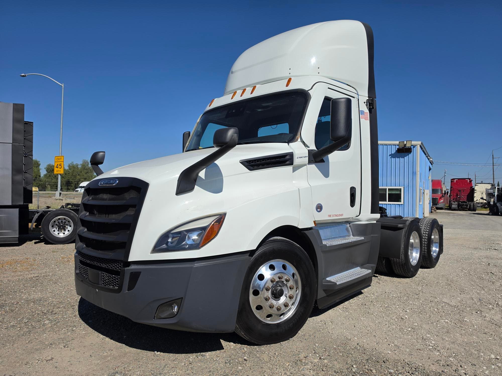2022 FREIGHTLINER CASCADIA 126DC