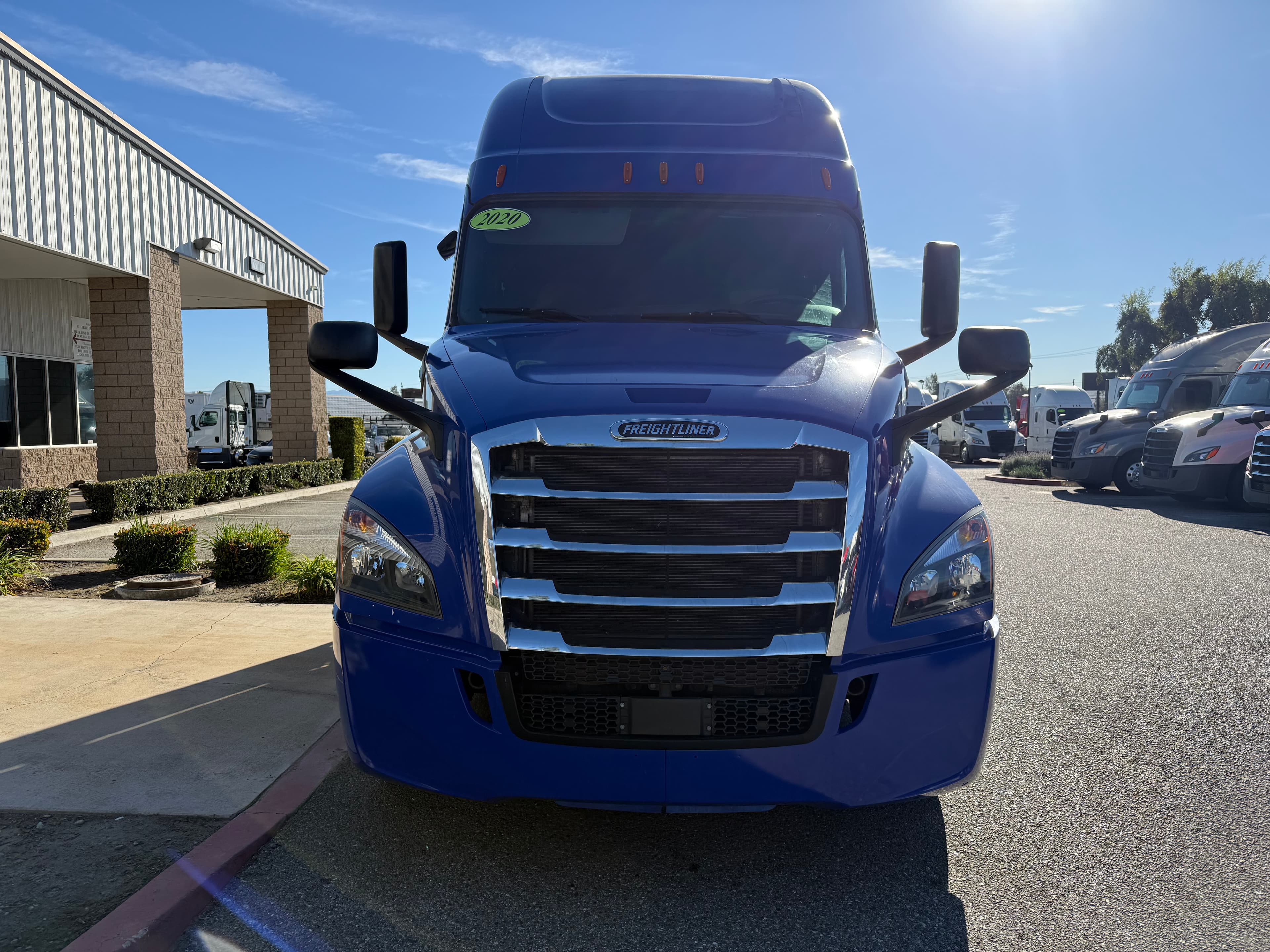 2020 FREIGHTLINER CASCADIA 126SLP