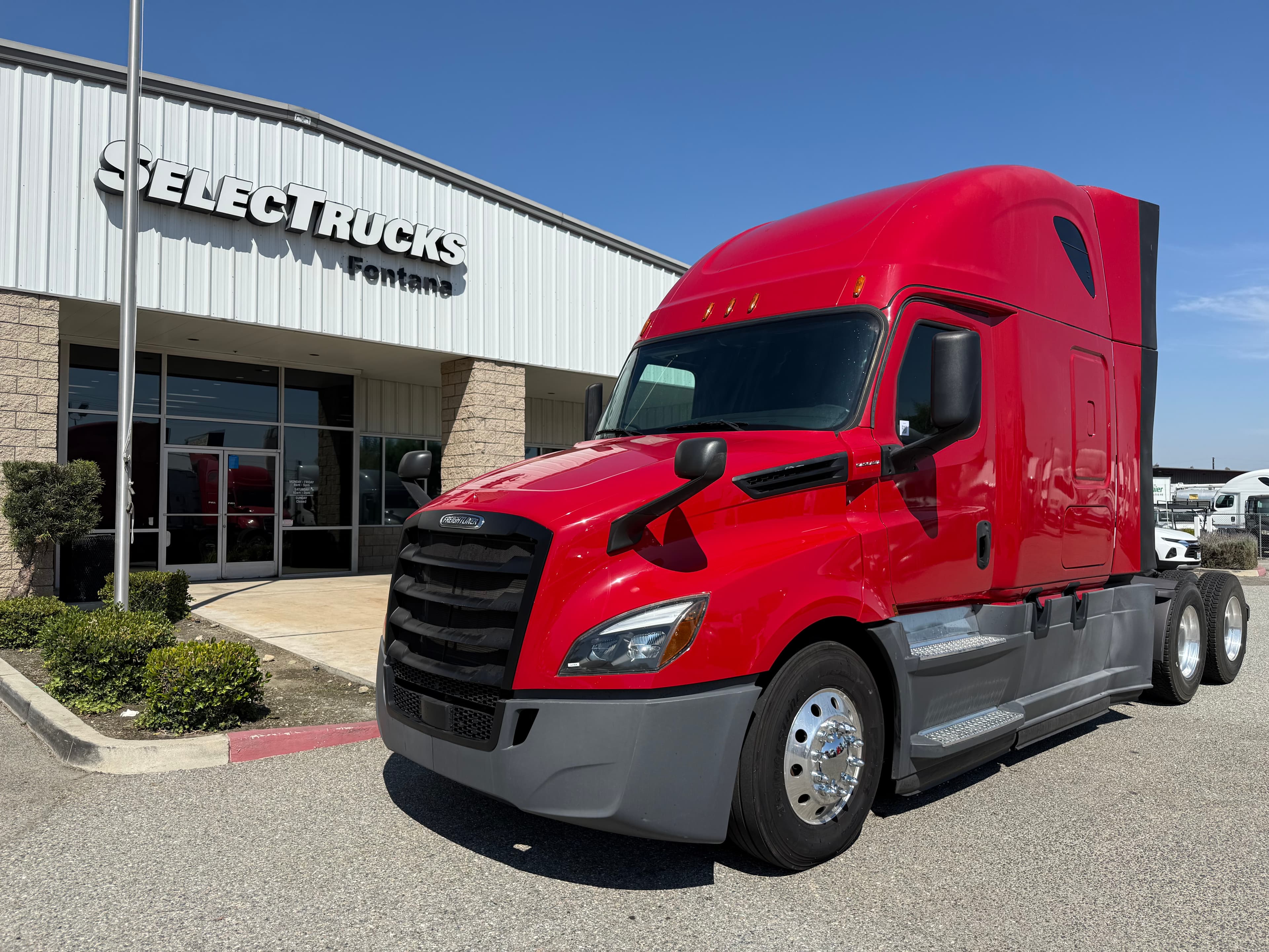 2020 FREIGHTLINER CASCADIA 126SLP