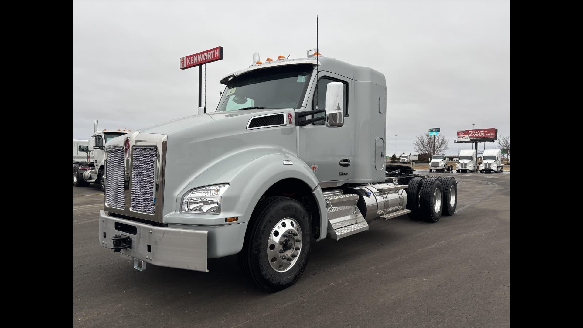 2026 Kenworth T880