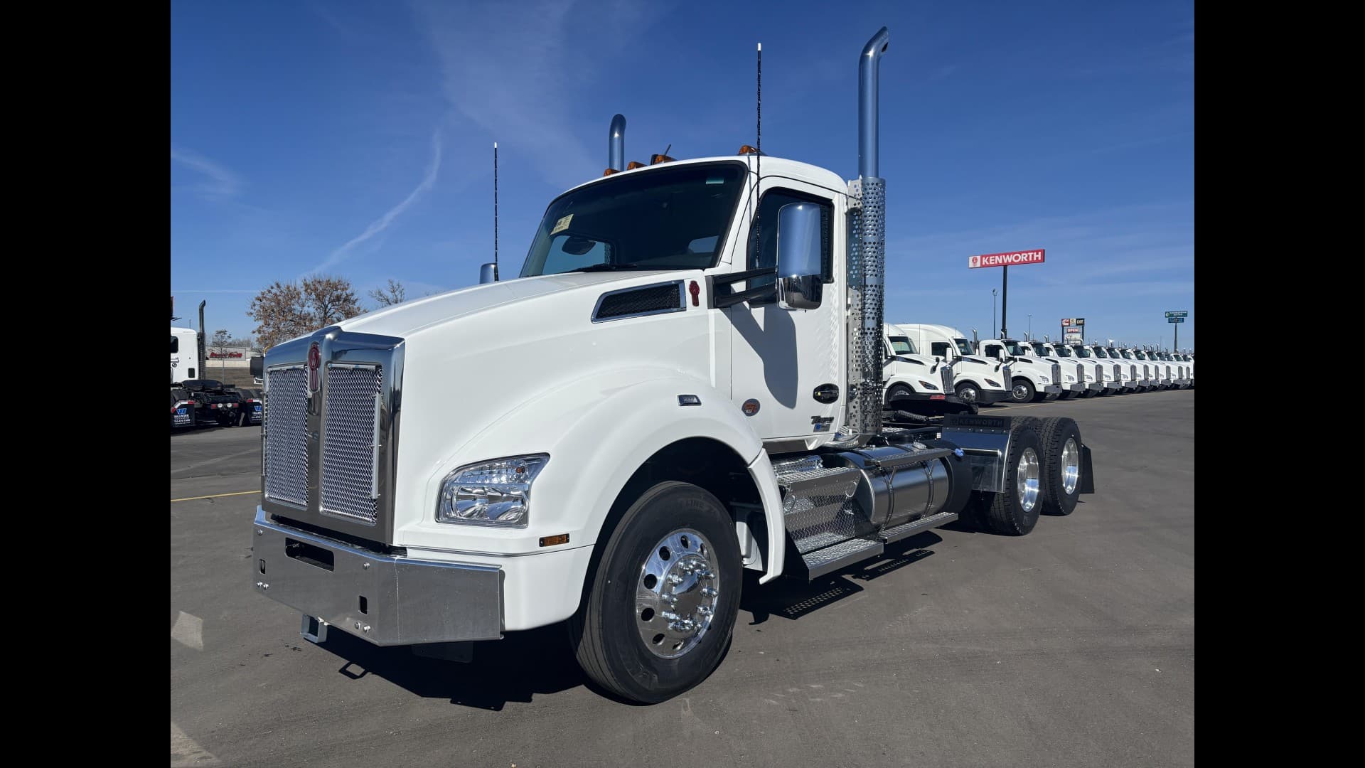2026 Kenworth T880
