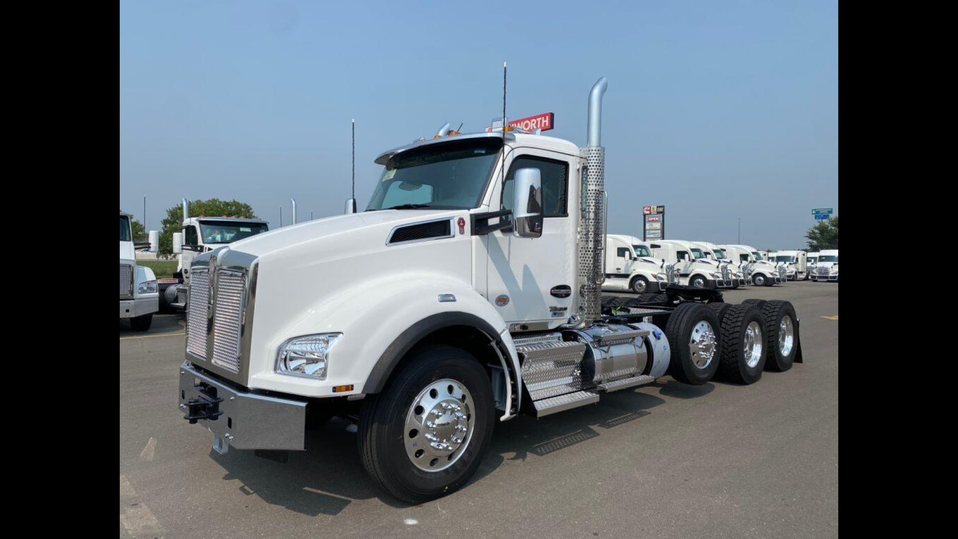 2026 Kenworth T880