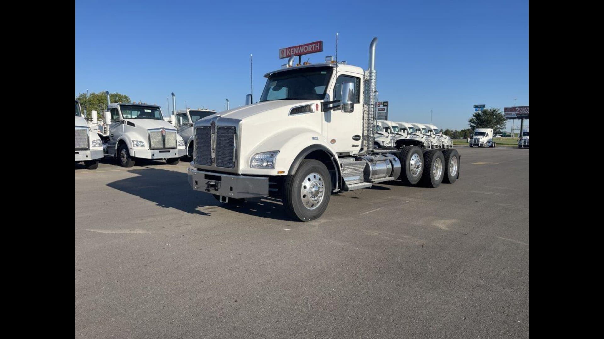 2026 Kenworth T880