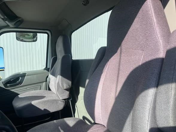 2024 International LT in MI — photo 8