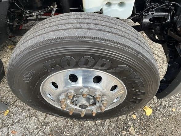 2021 International LT in West Michigan International, MI — photo 13