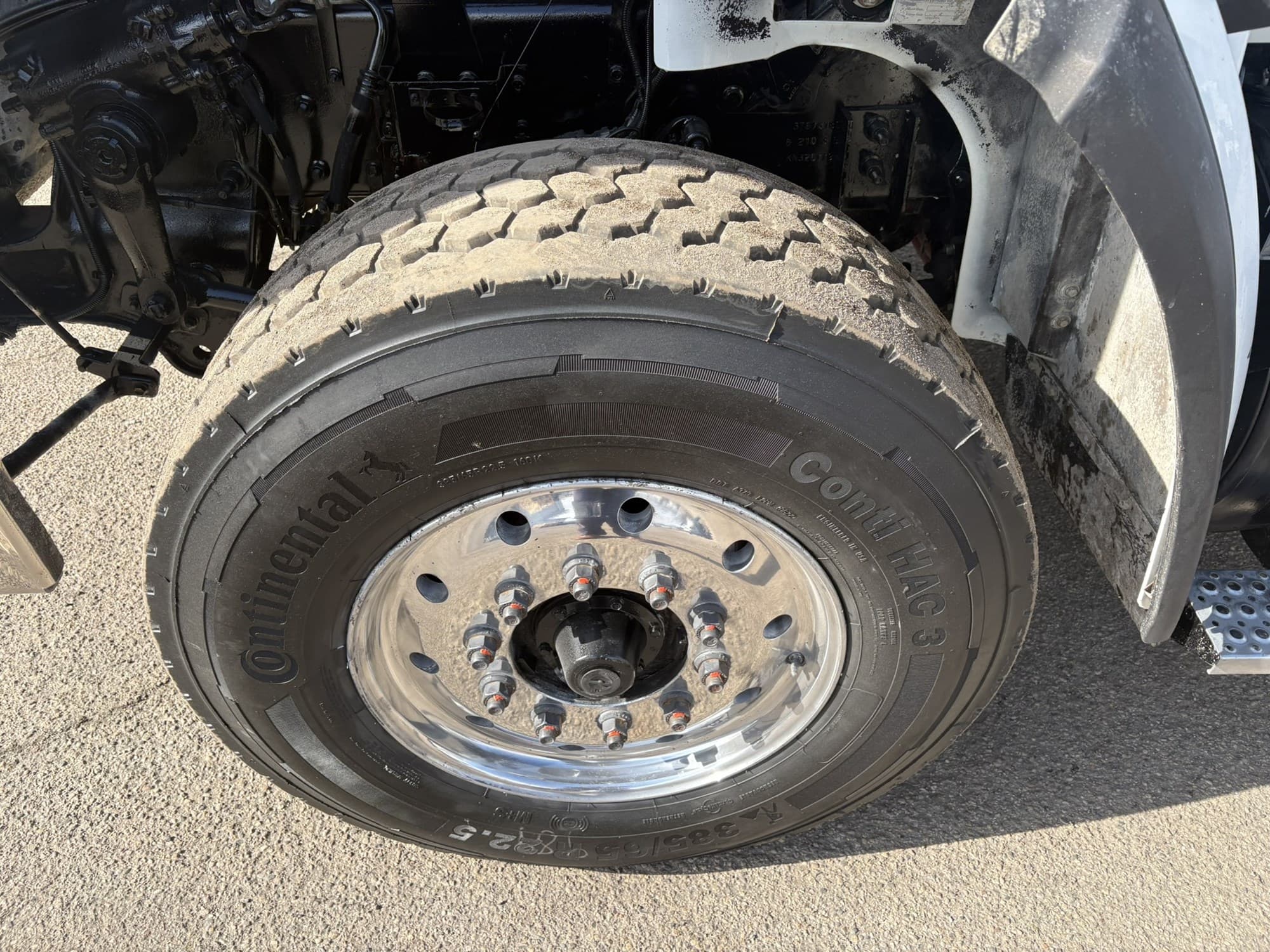 2019 International HX in West Michigan International, MI — photo 9