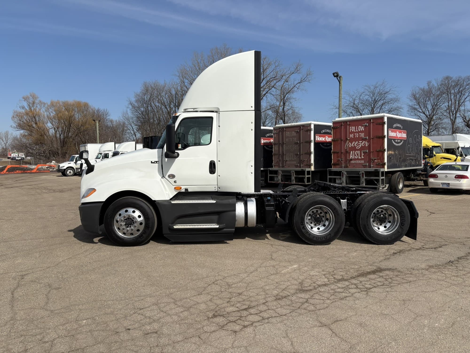 2021 International LT in West Michigan International, MI — photo 2