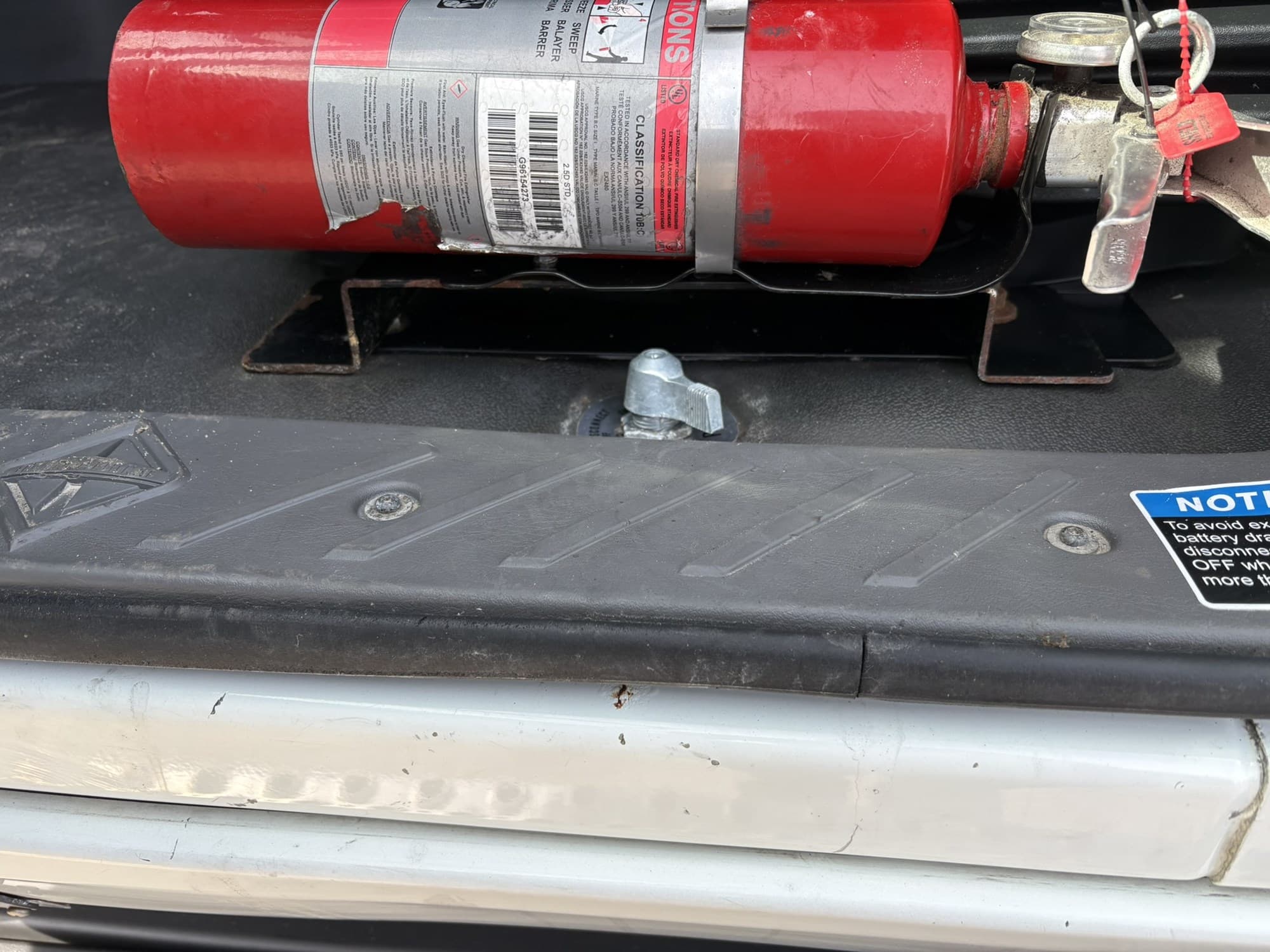 2021 International LT in West Michigan International, MI — photo 16
