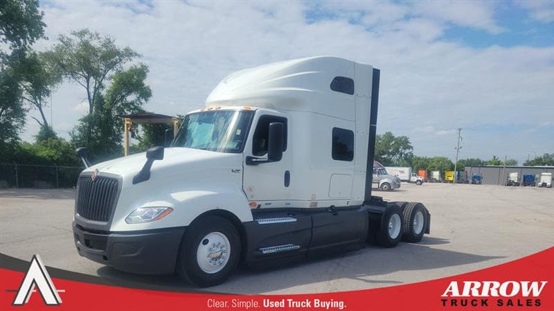 2022 International LT